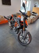 KTM Duke 390 Motorbike (September 2023)