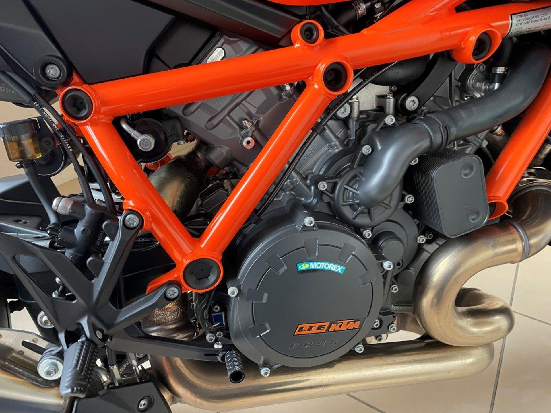 KTM Super Duke 1290 R EVO Motorbike (February 2023) - Image 13 of 21