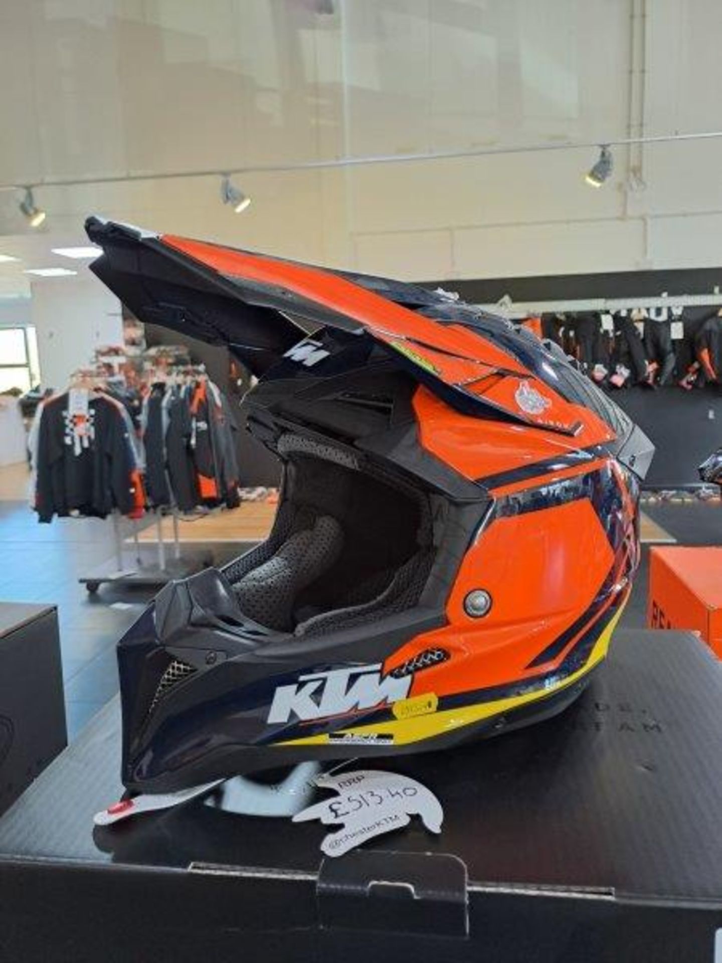 Airoh KTM Aviator 3 XL-61 Motorbike Helmet - Image 3 of 7
