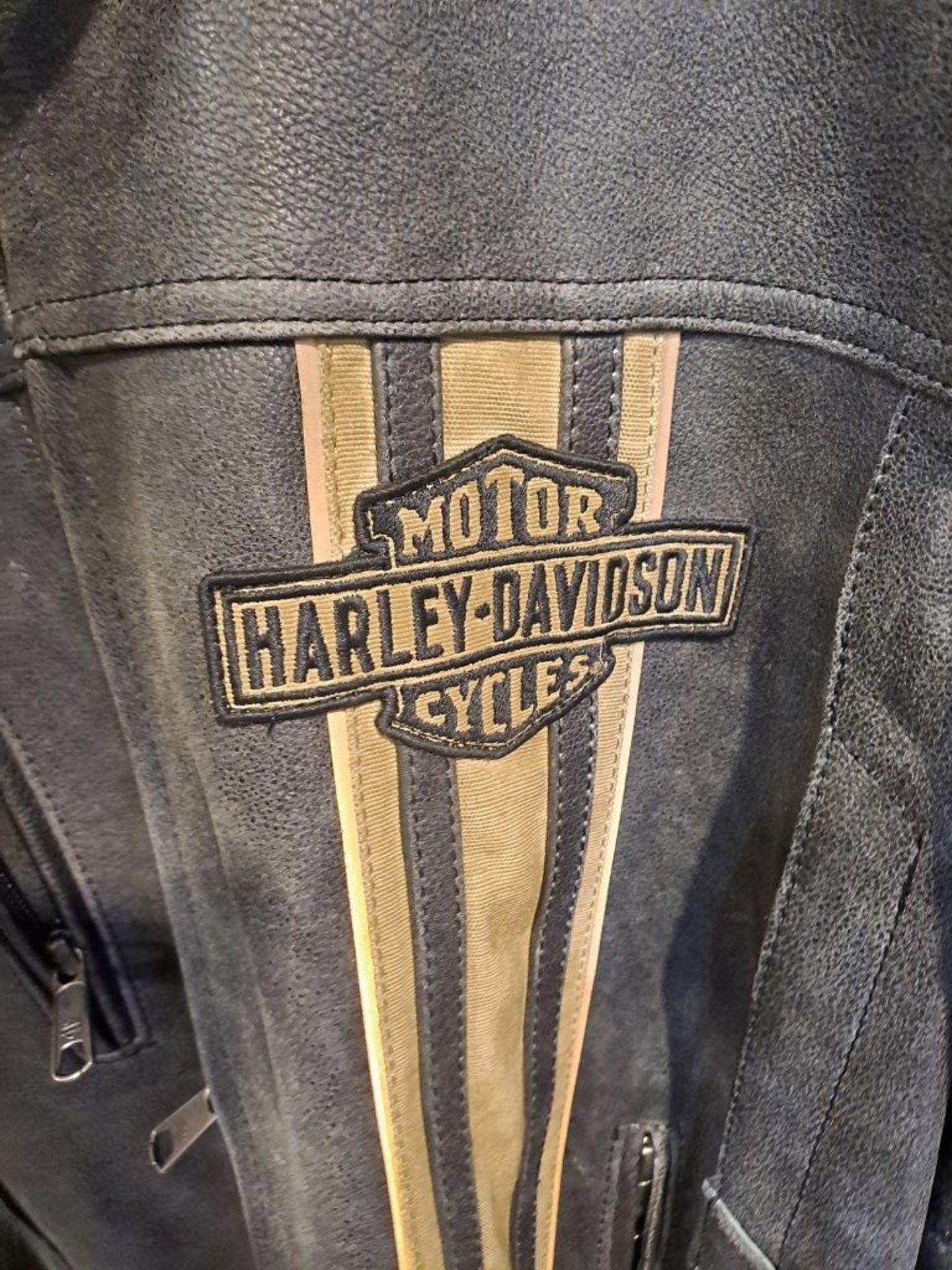 Harley Davidson Triple Vent Leather Large Mens Jacket - Image 3 of 11