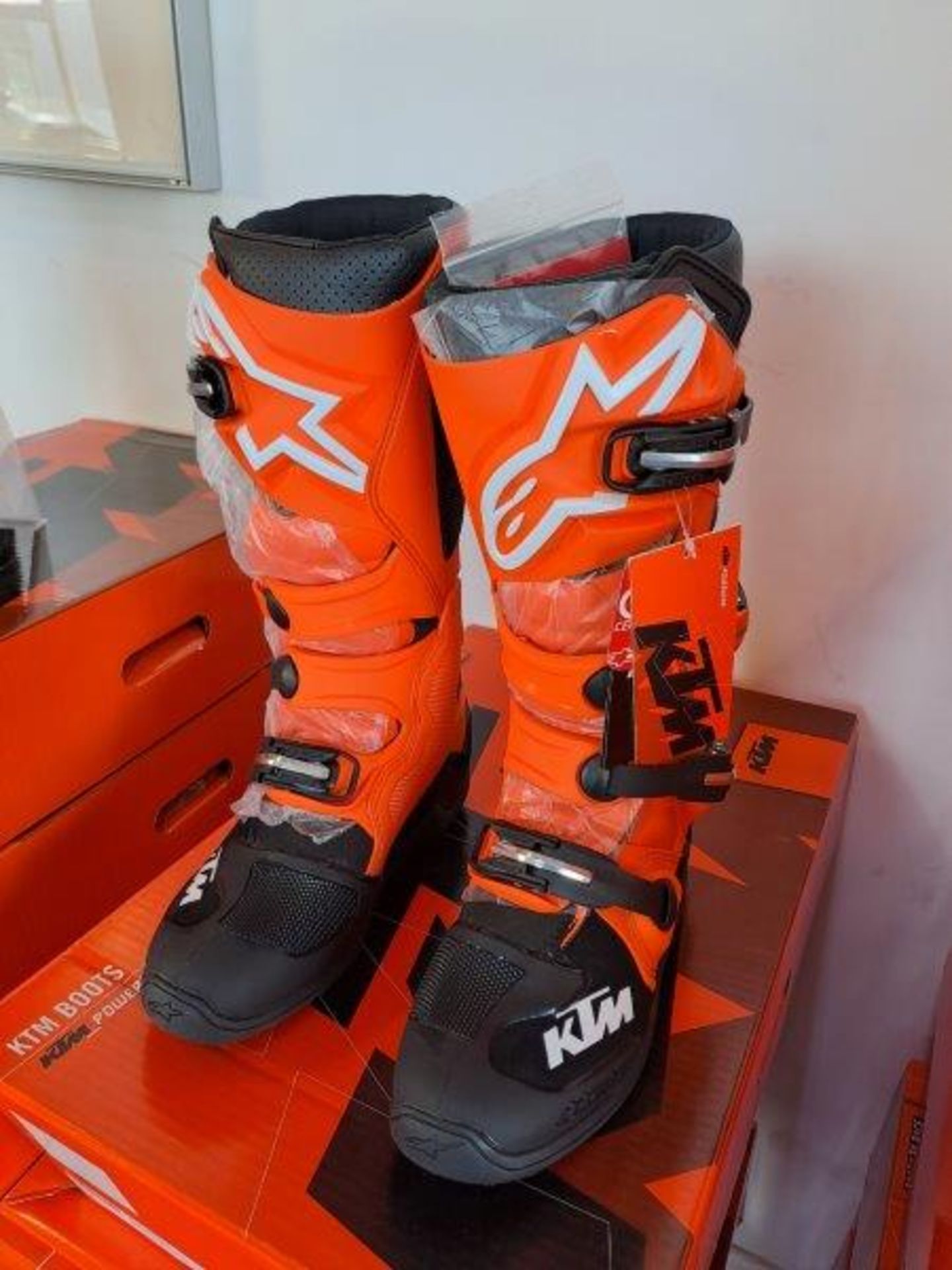 KTM Tech 7 Euro 42 Motorbike Boots - Image 2 of 6