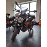 KTM Duke 390 Motorbike (October 2022)