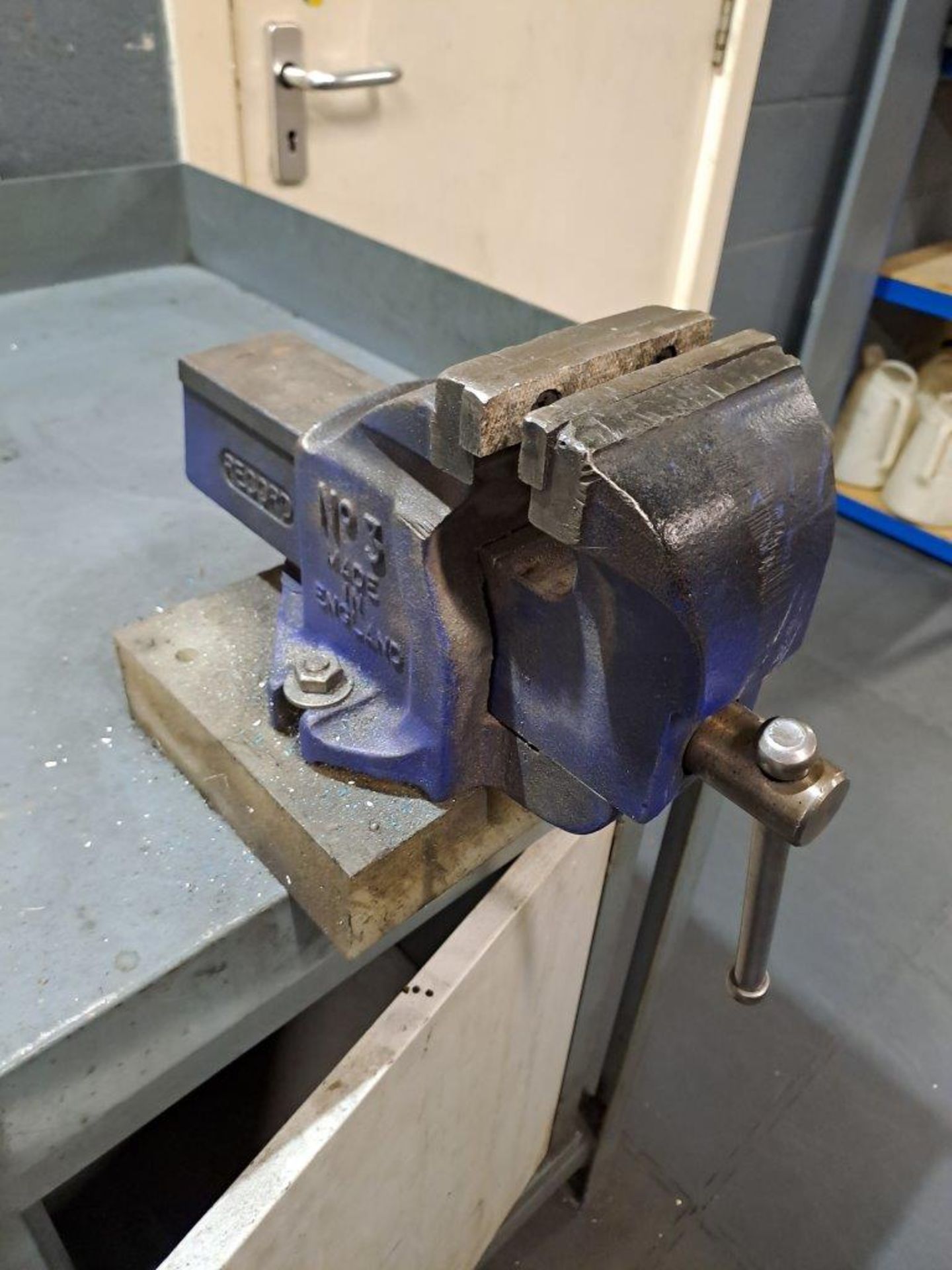 Steel Workbench with Vice, Clarke 6" Grinder and Clarke UN025 Pillar Drill - Image 3 of 7