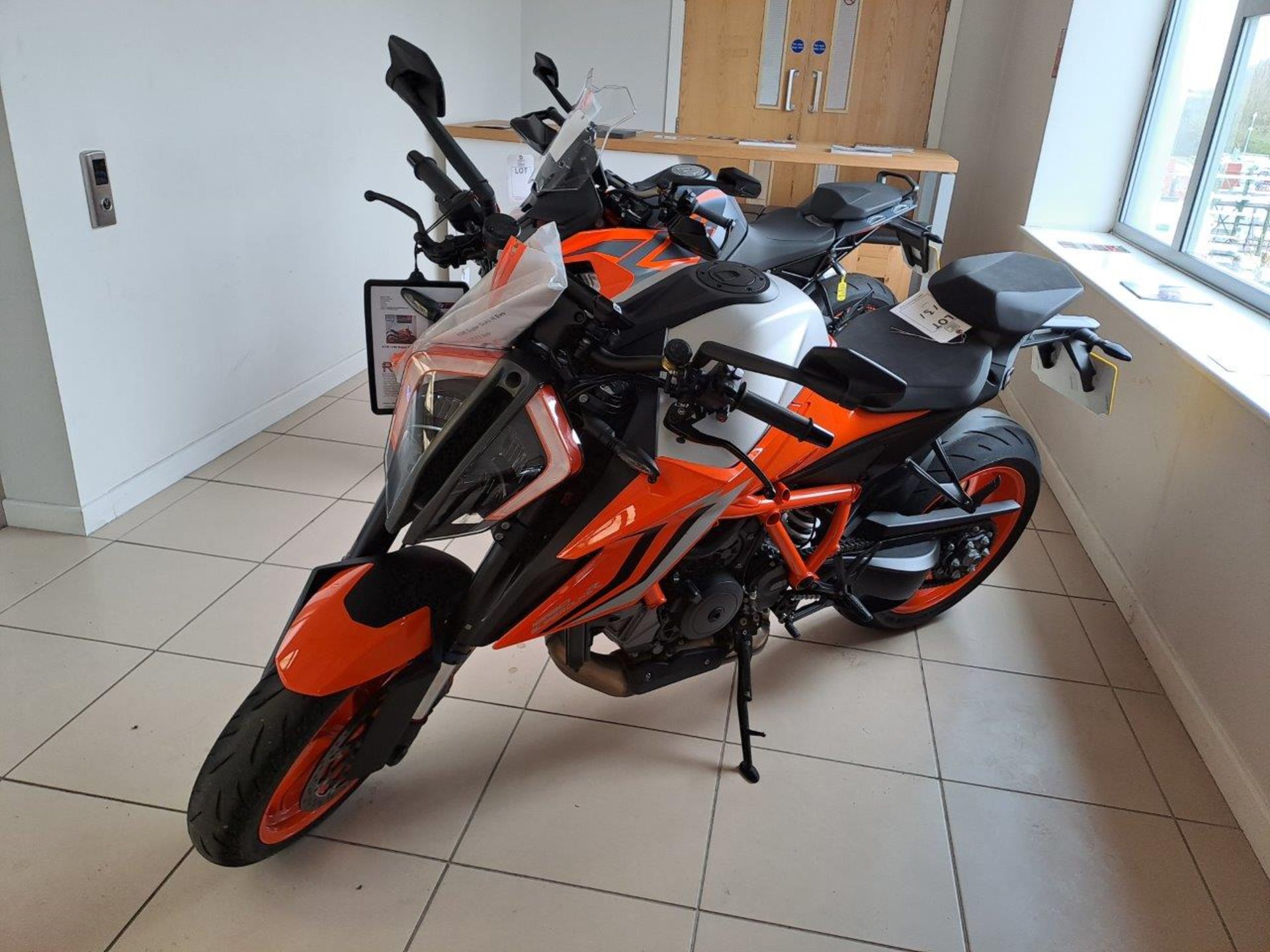 KTM Super Duke 1290 R EVO Motorbike (February 2023) - Image 4 of 21