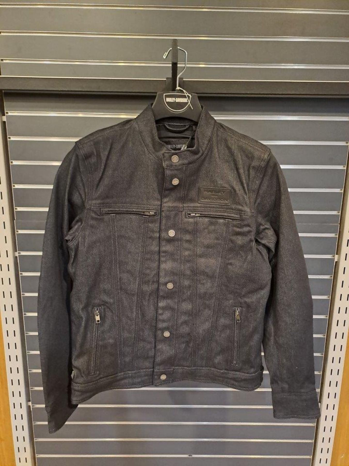 Harley Davidson Chisel Denim Trucker Medium Mens Jacket - Image 5 of 8