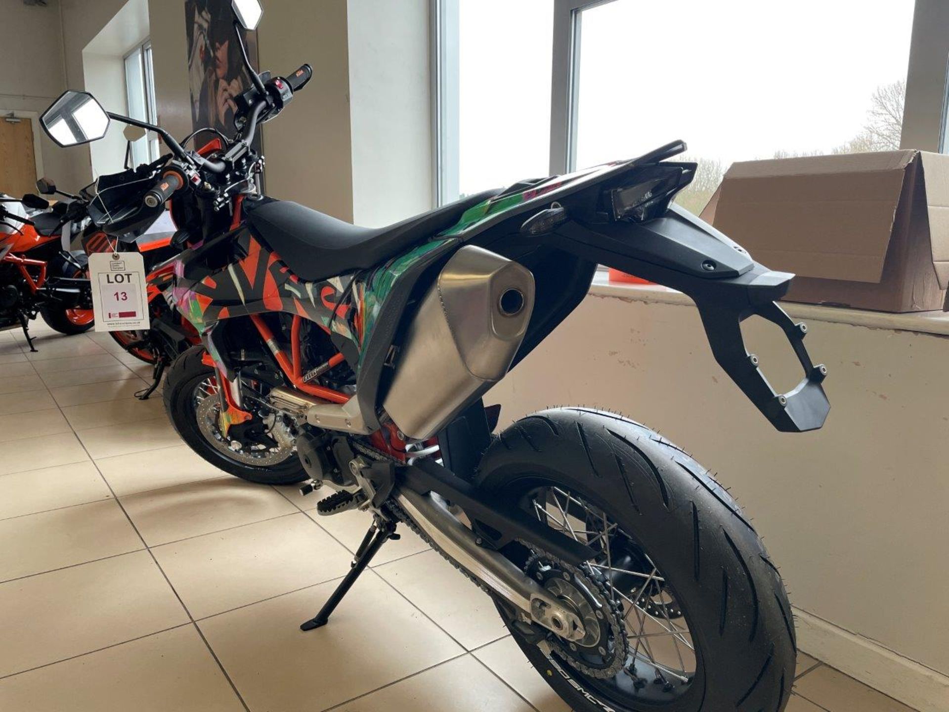 KTM 690 SMC R Motorbike (Unregistered) - Bild 8 aus 16