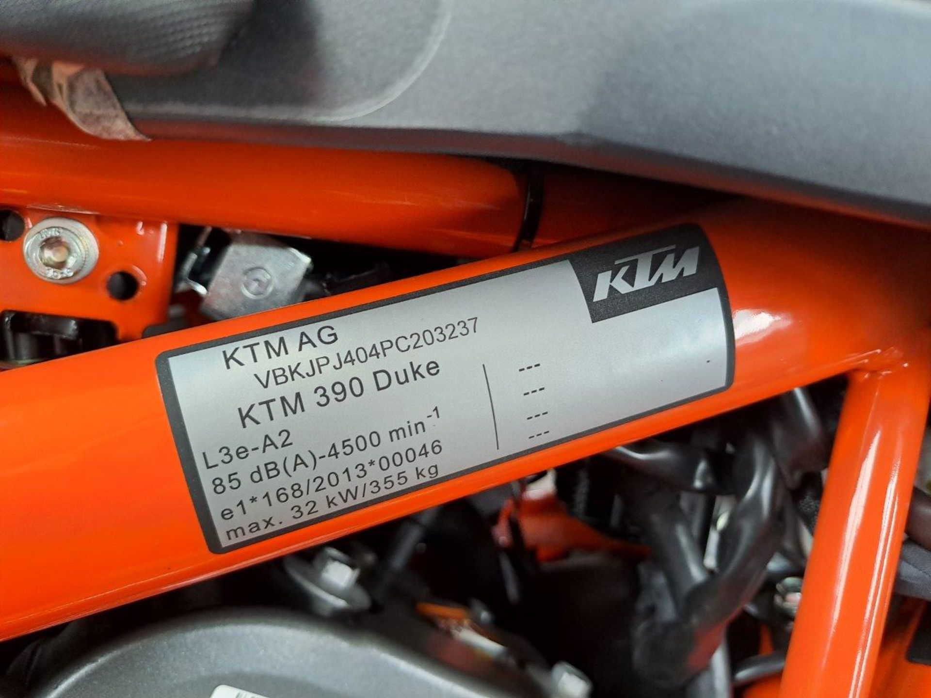 KTM Duke 390 Motorbike (April 2023) - Bild 11 aus 19