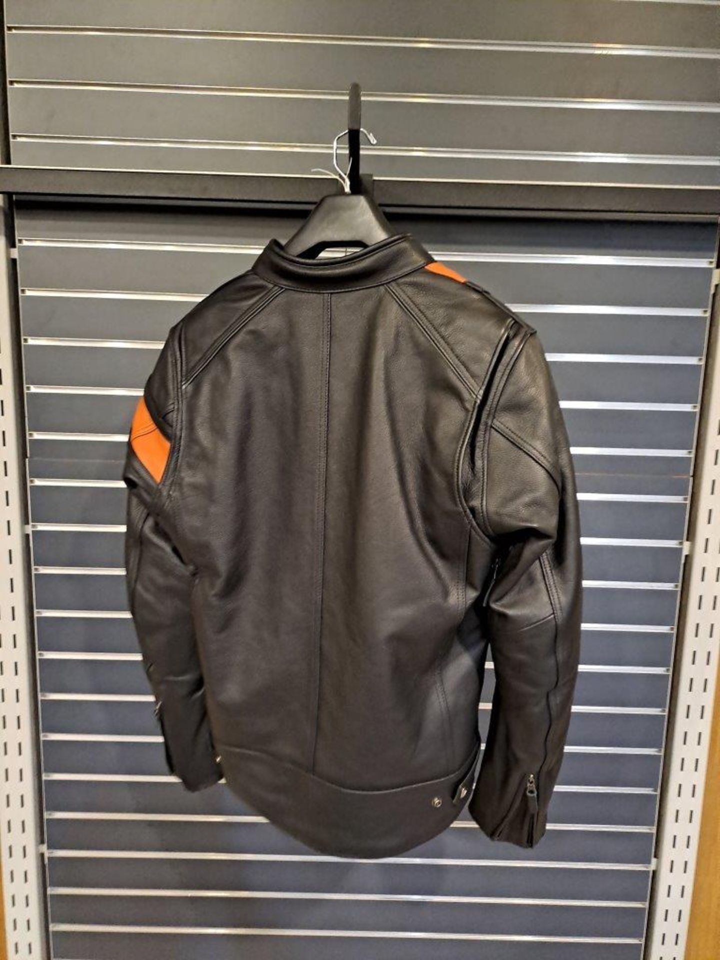 Harley Davidson HWY100 Leather Medium Mens Jacket - Image 6 of 9