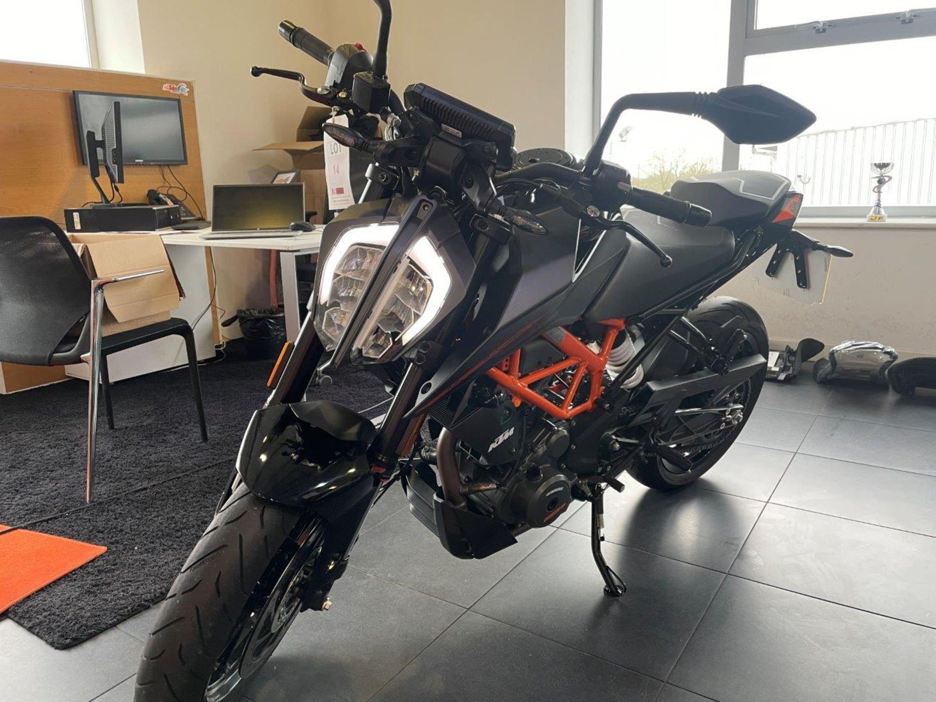 KTM Duke 390 Motorbike (April 2023) - Bild 15 aus 19