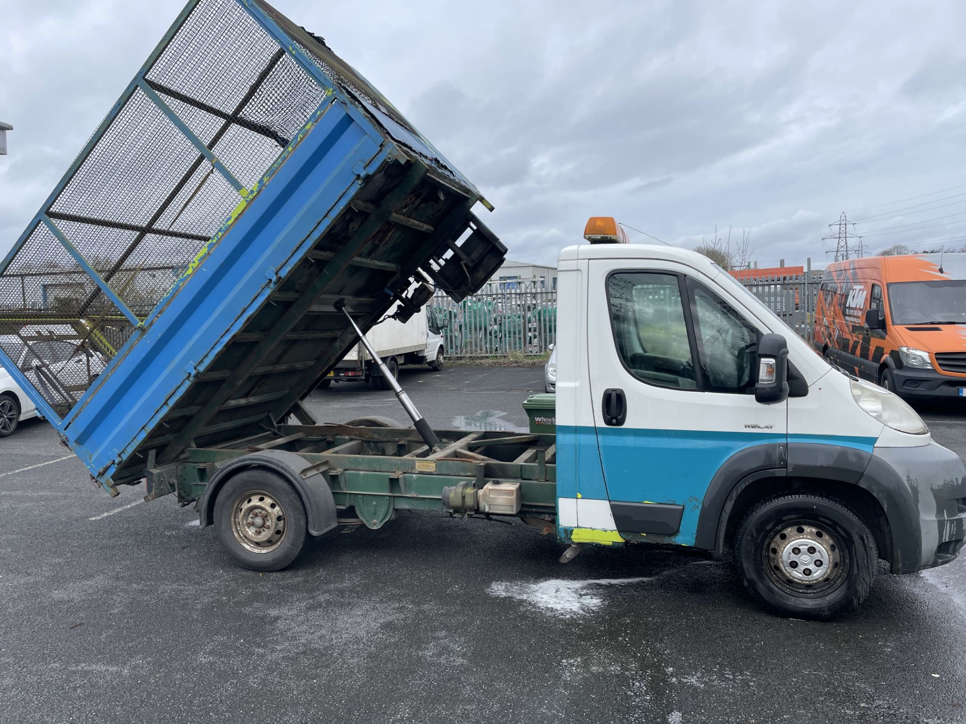 Citroen Relay Caged Tipper with rare Wheelie Bin Lift (39568) - Image 12 of 19