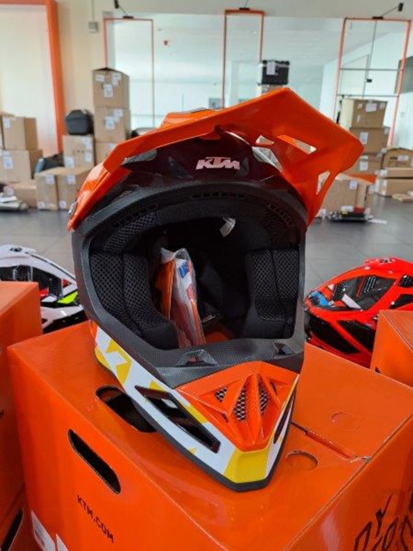 KTM Kids Dynamic -FX S-48 Motorbike Helmet - Image 3 of 7