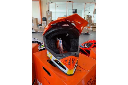 KTM Kids Dynamic -FX S-48 Motorbike Helmet - Image 3 of 7