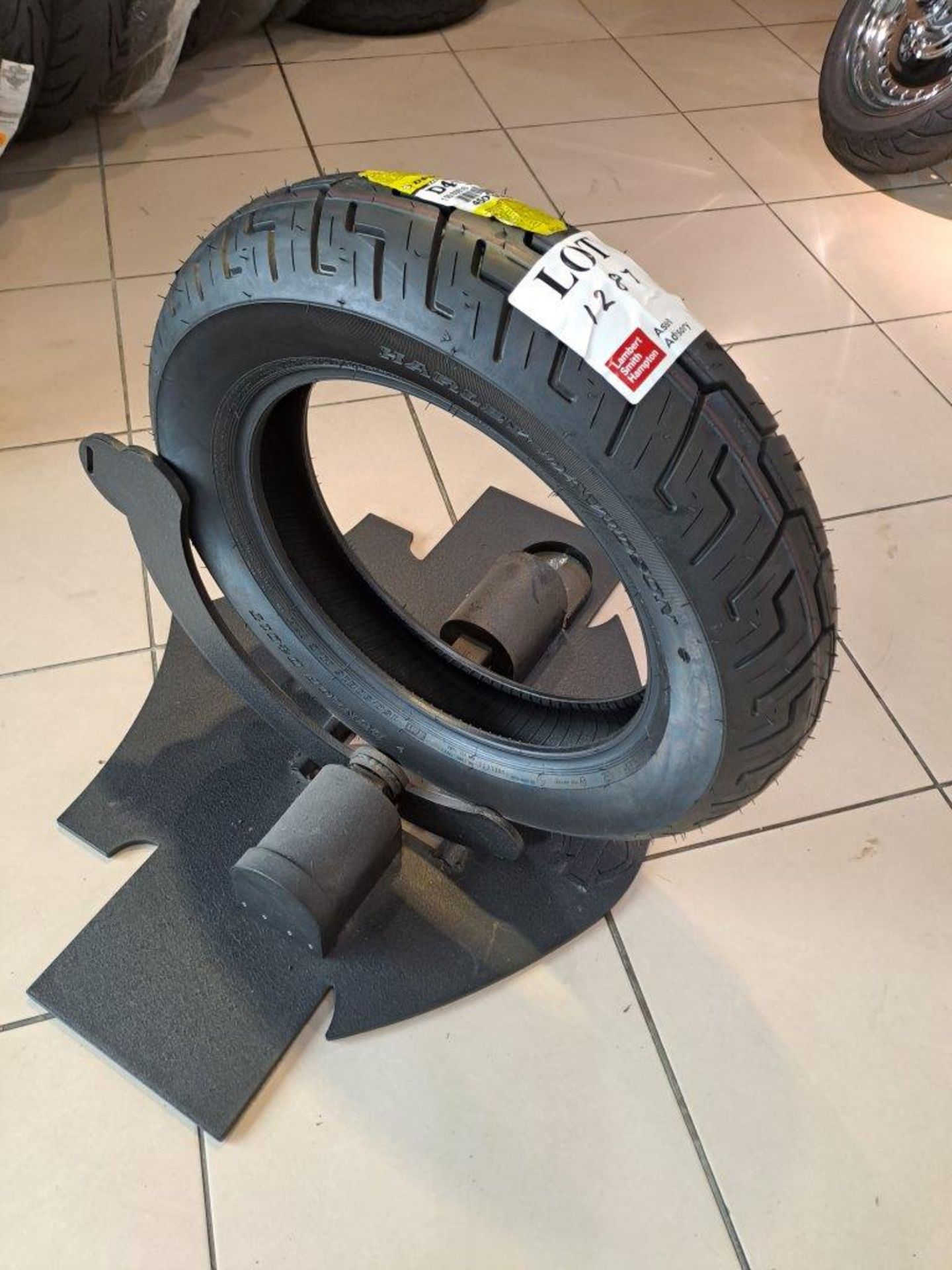 Dunlop D410T 150/80B16 Tyre