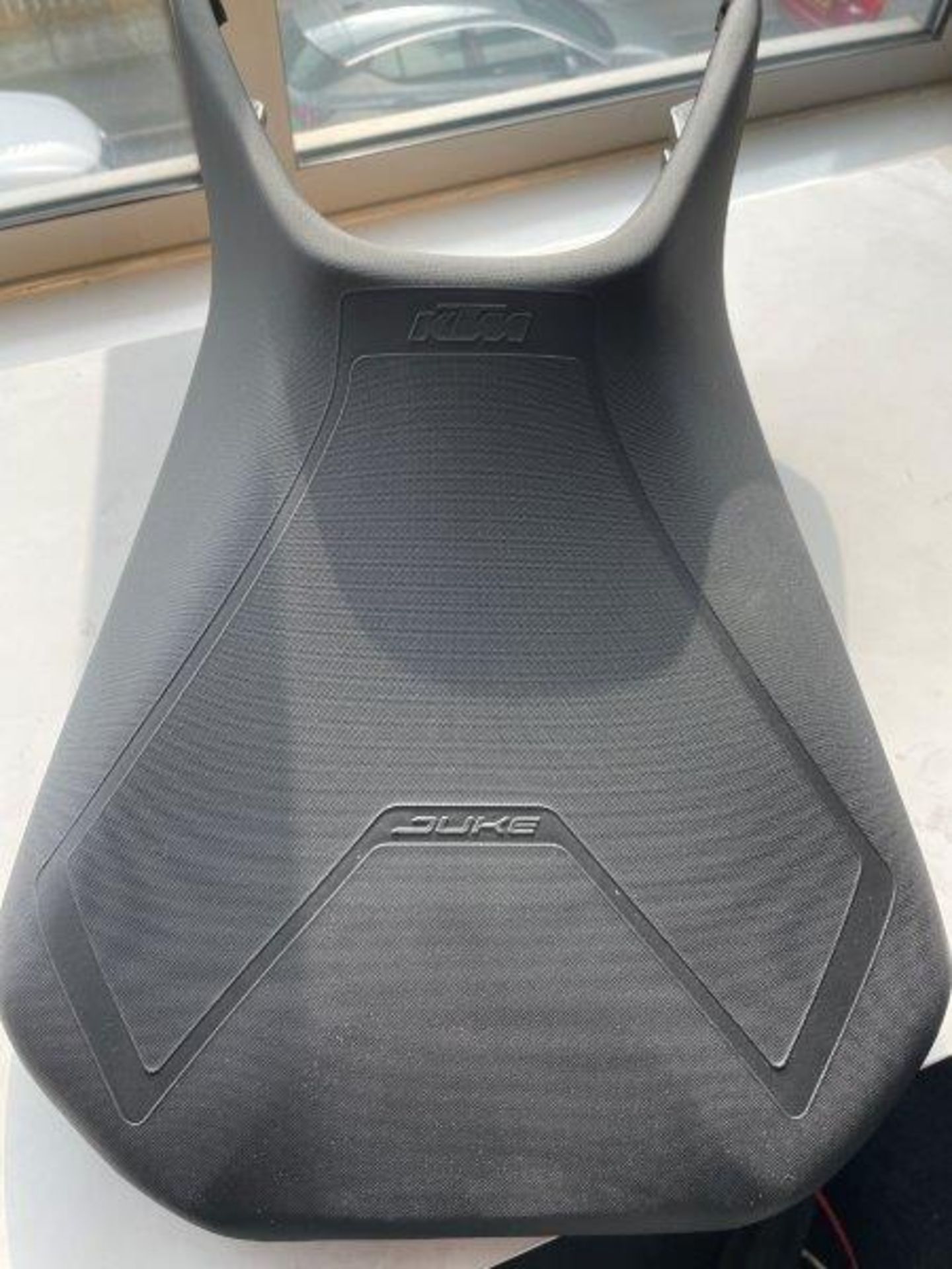 KTM 125 Duke Front Seat