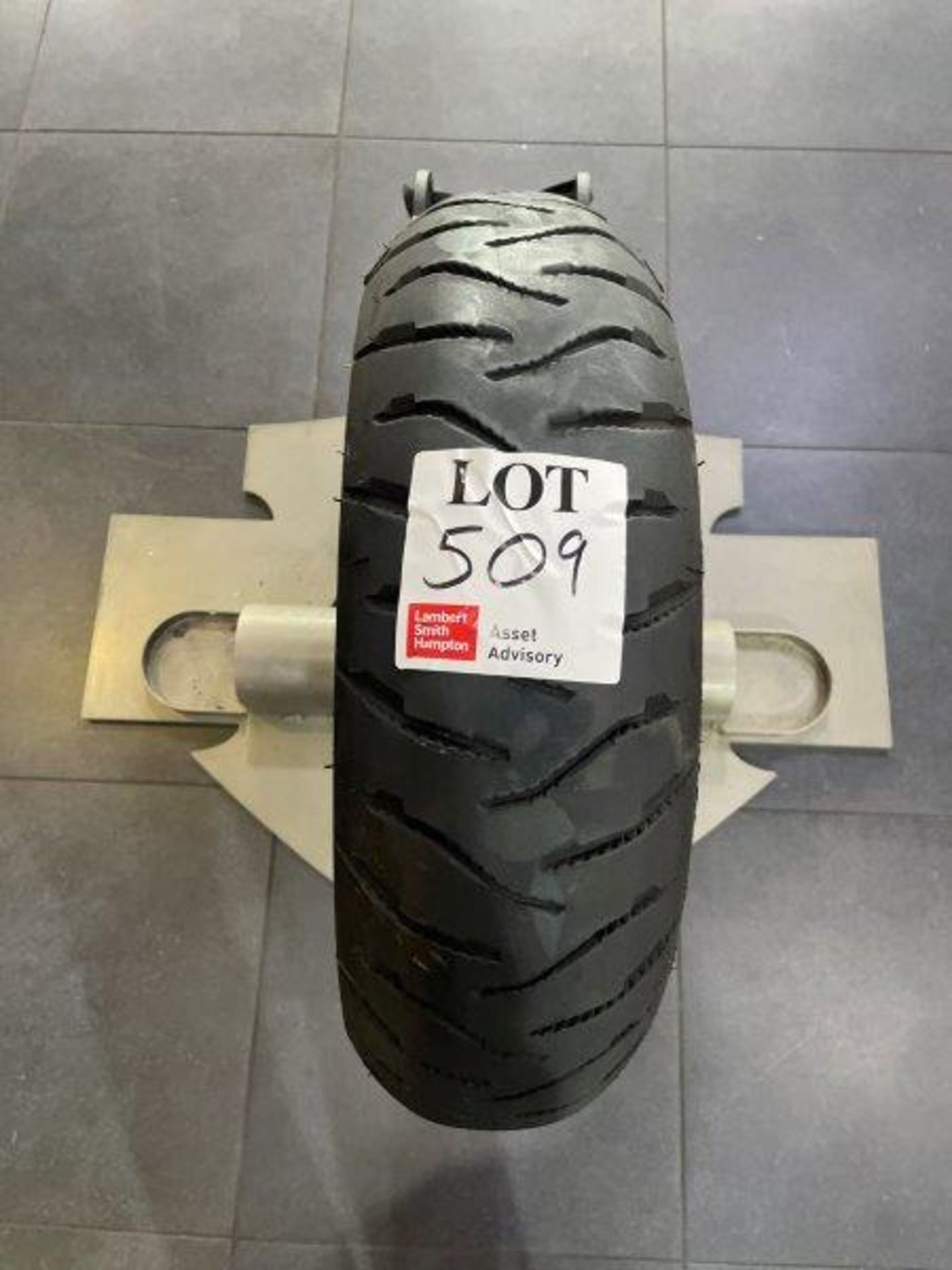 6 x Various new and part worn tyres