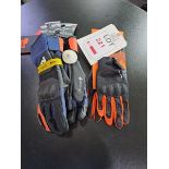 KTM Vast Goretex Glove and Racetec Gloves XL Motorbike Gloves