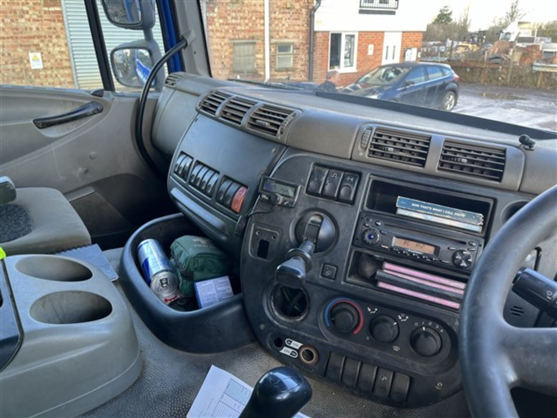 DAF FAX CF85-360E Transport Lorry (2008) - Image 10 of 12