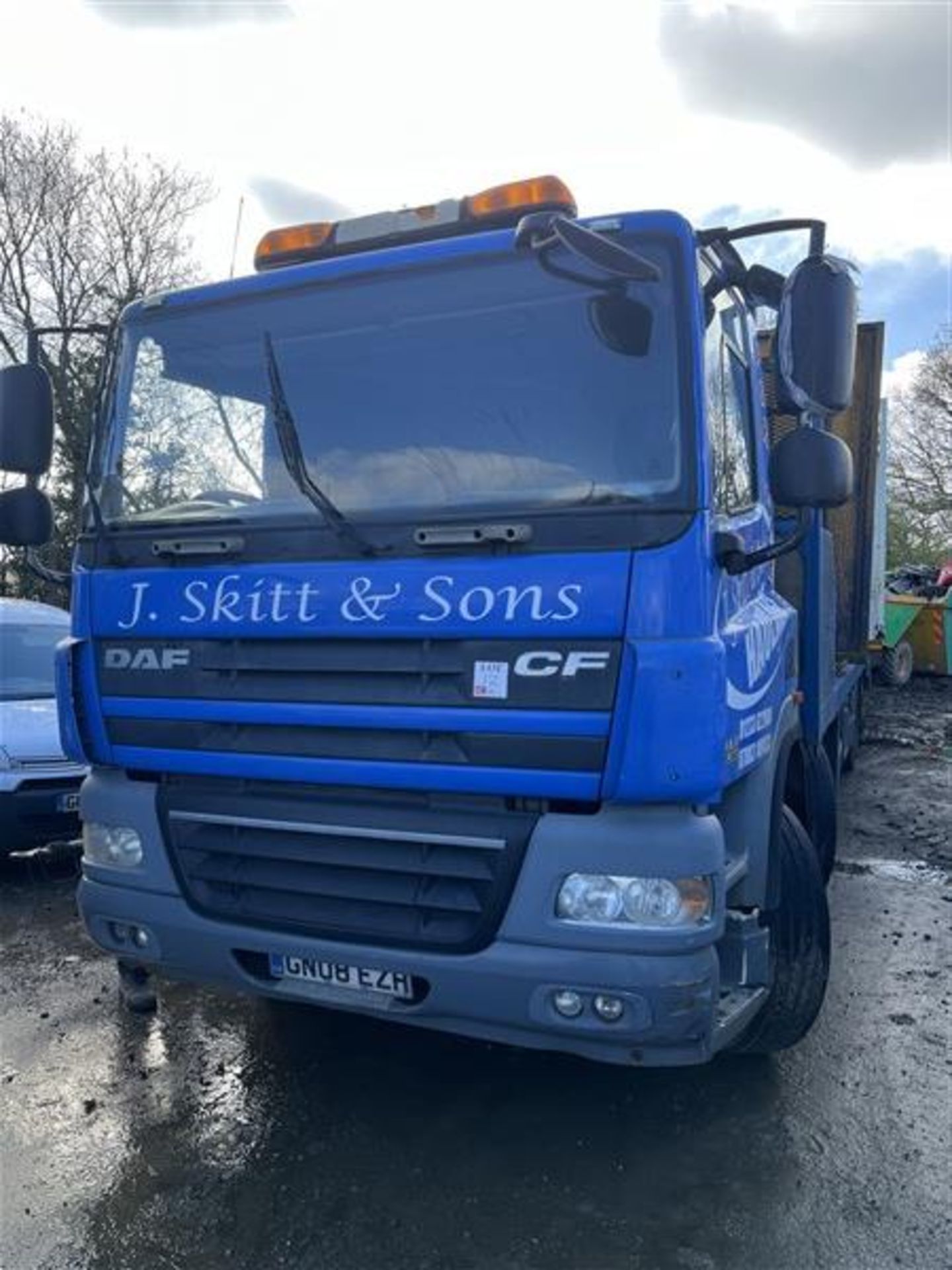 DAF FAX CF85-360E Transport Lorry (2008)