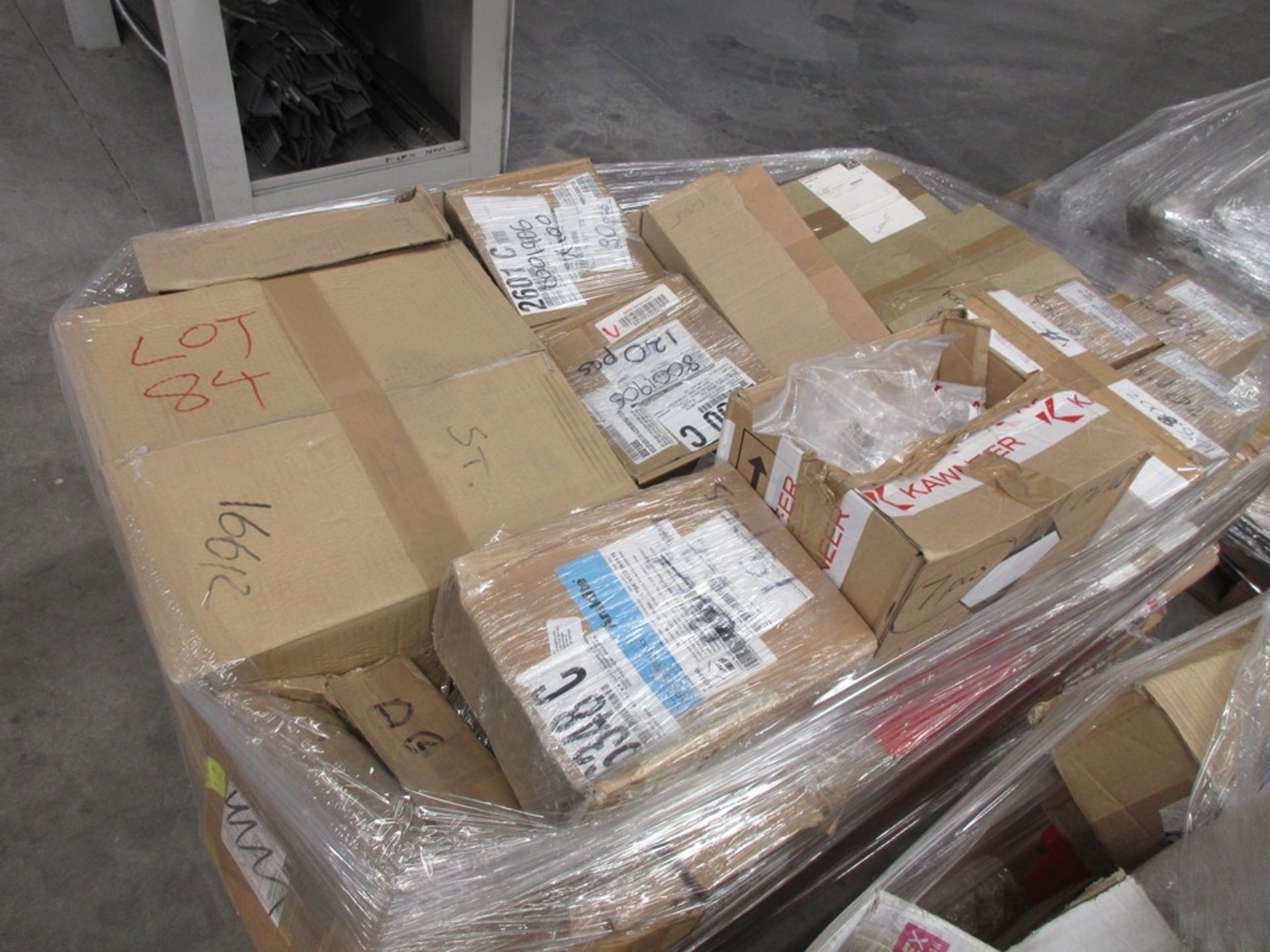 Four pallets of associated window fittings - Image 5 of 6