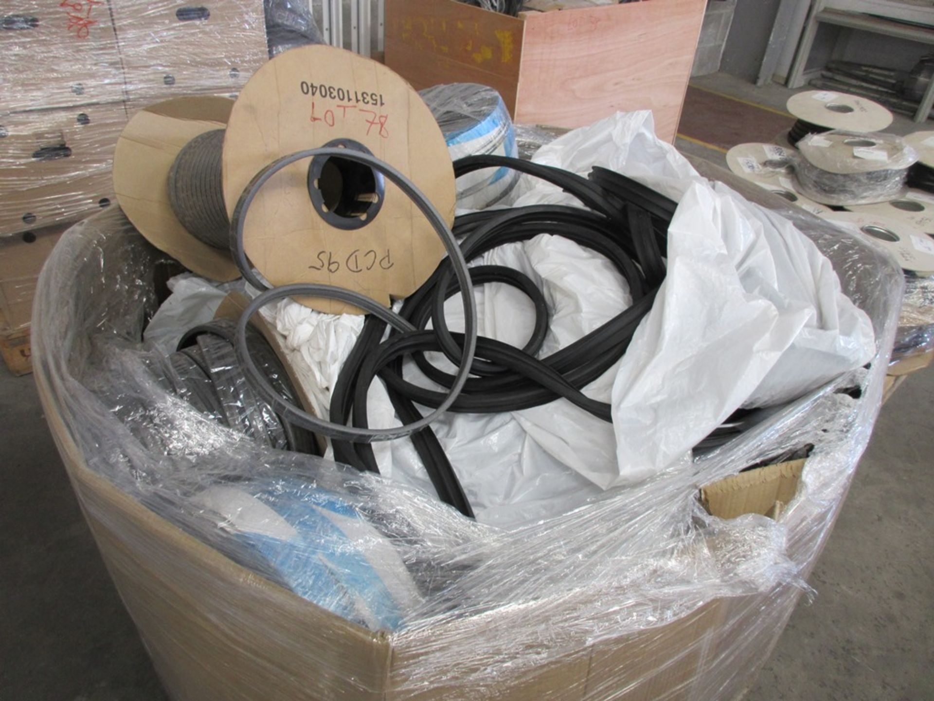 Five pallets of associated beading reels - Image 3 of 7