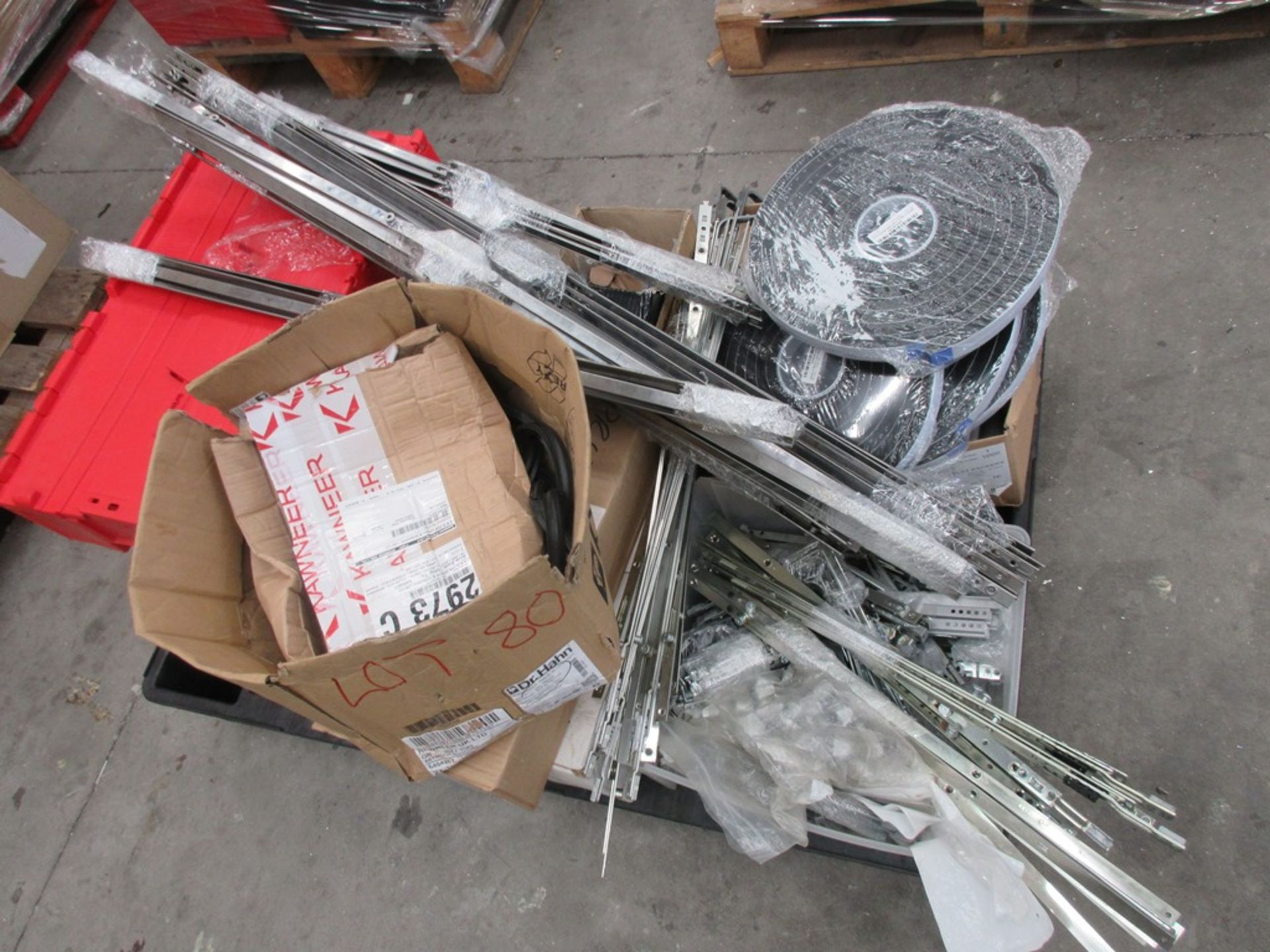 Two pallets of associated window fittings - Image 4 of 6