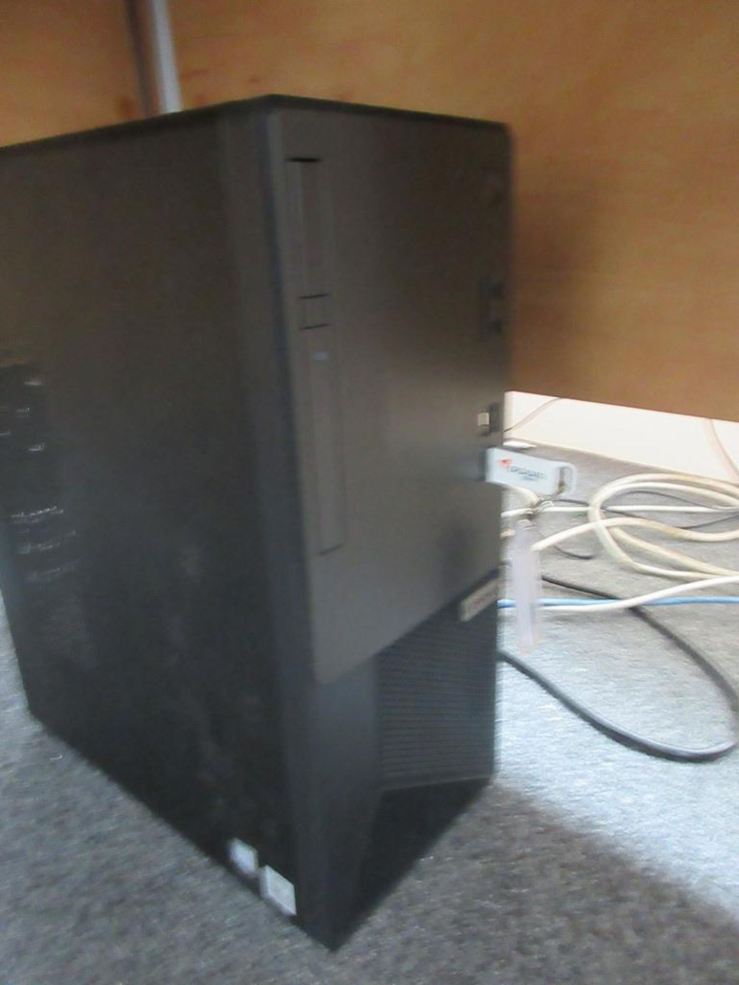 Lenovo Desktop PC, two Acer flatscreen monitors - Image 2 of 3