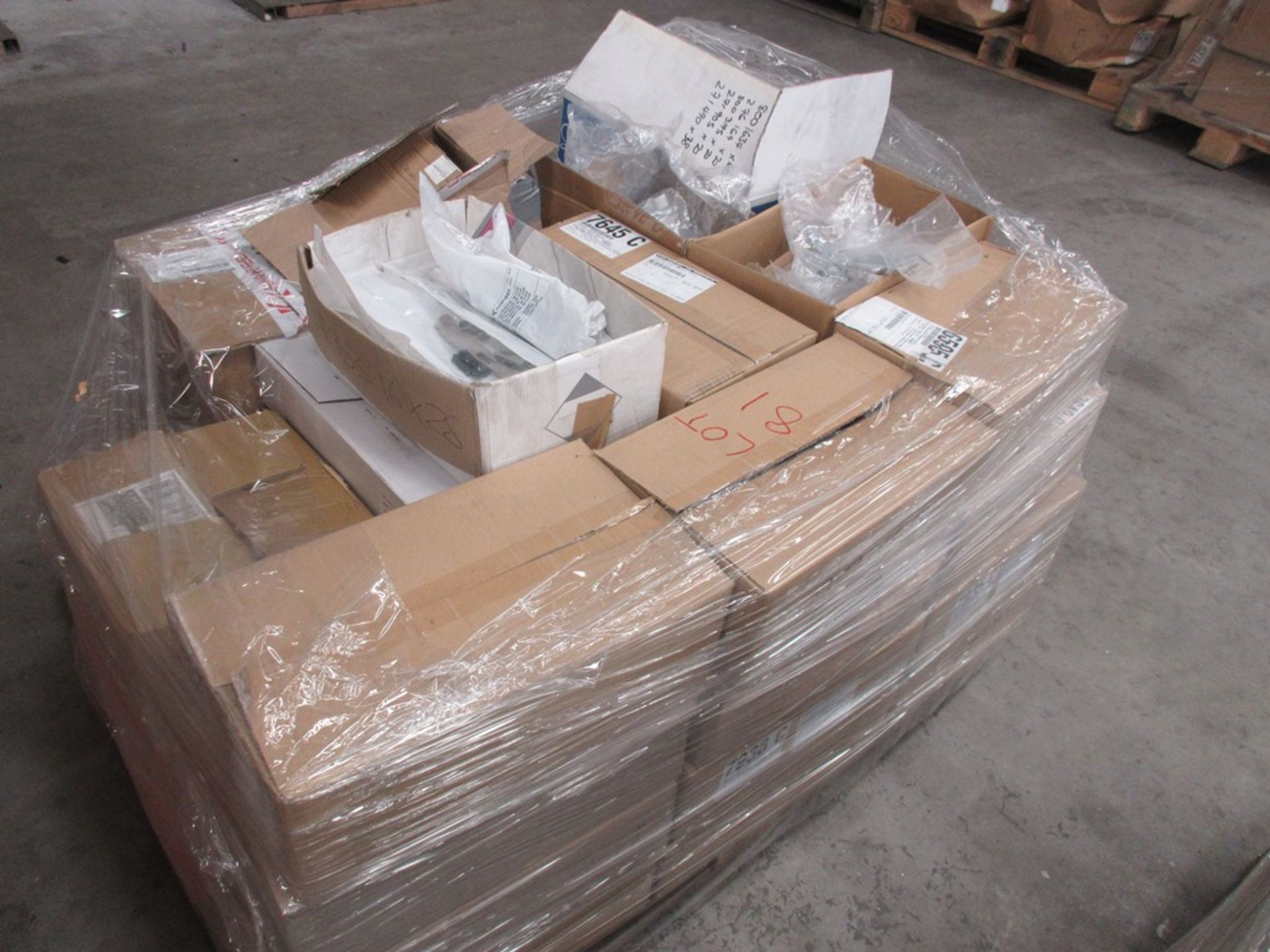 Two pallets of associated window fittings - Image 3 of 5
