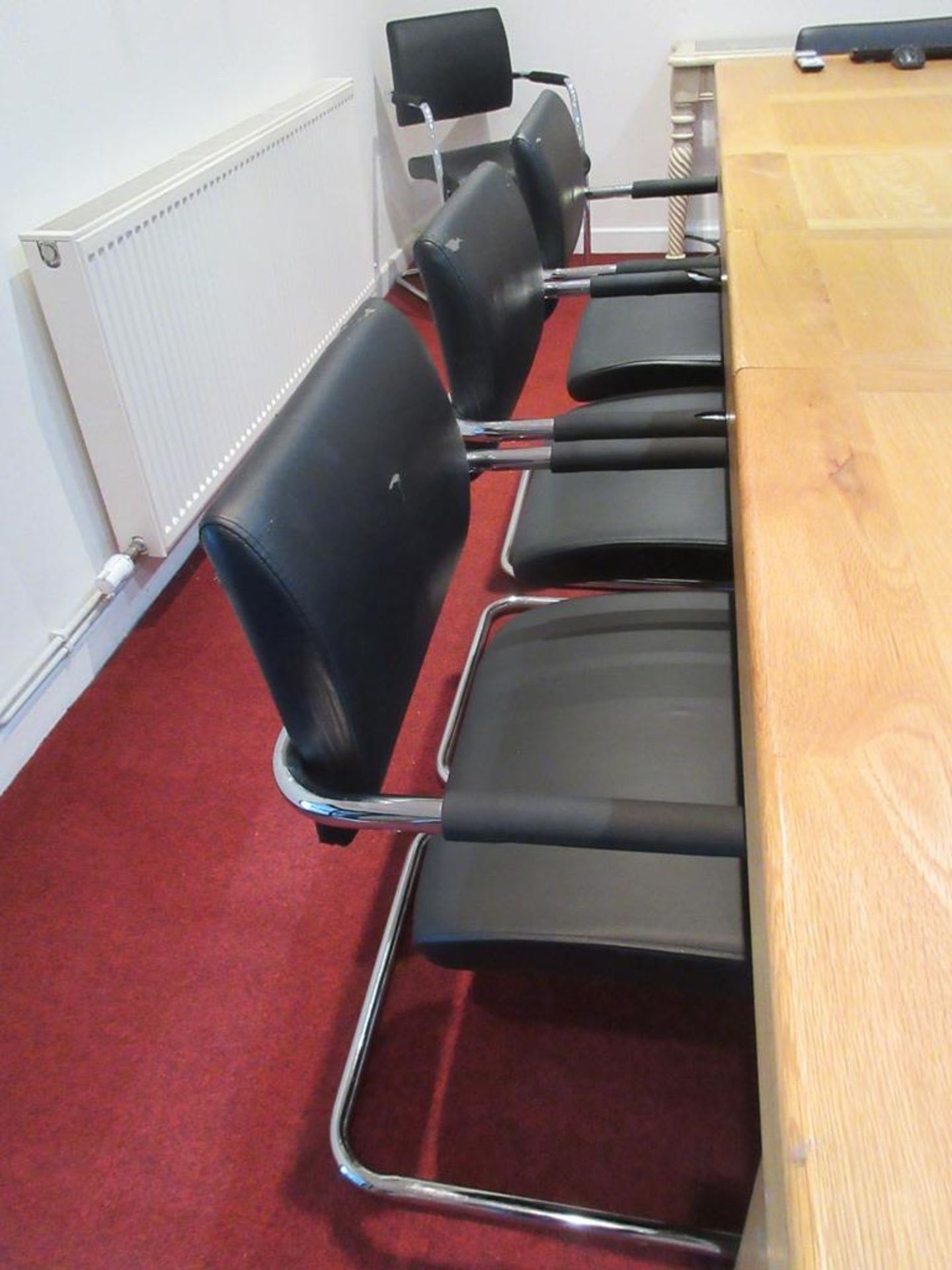 Ten chrome framed leatherette static boardroom armchairs - Image 2 of 7