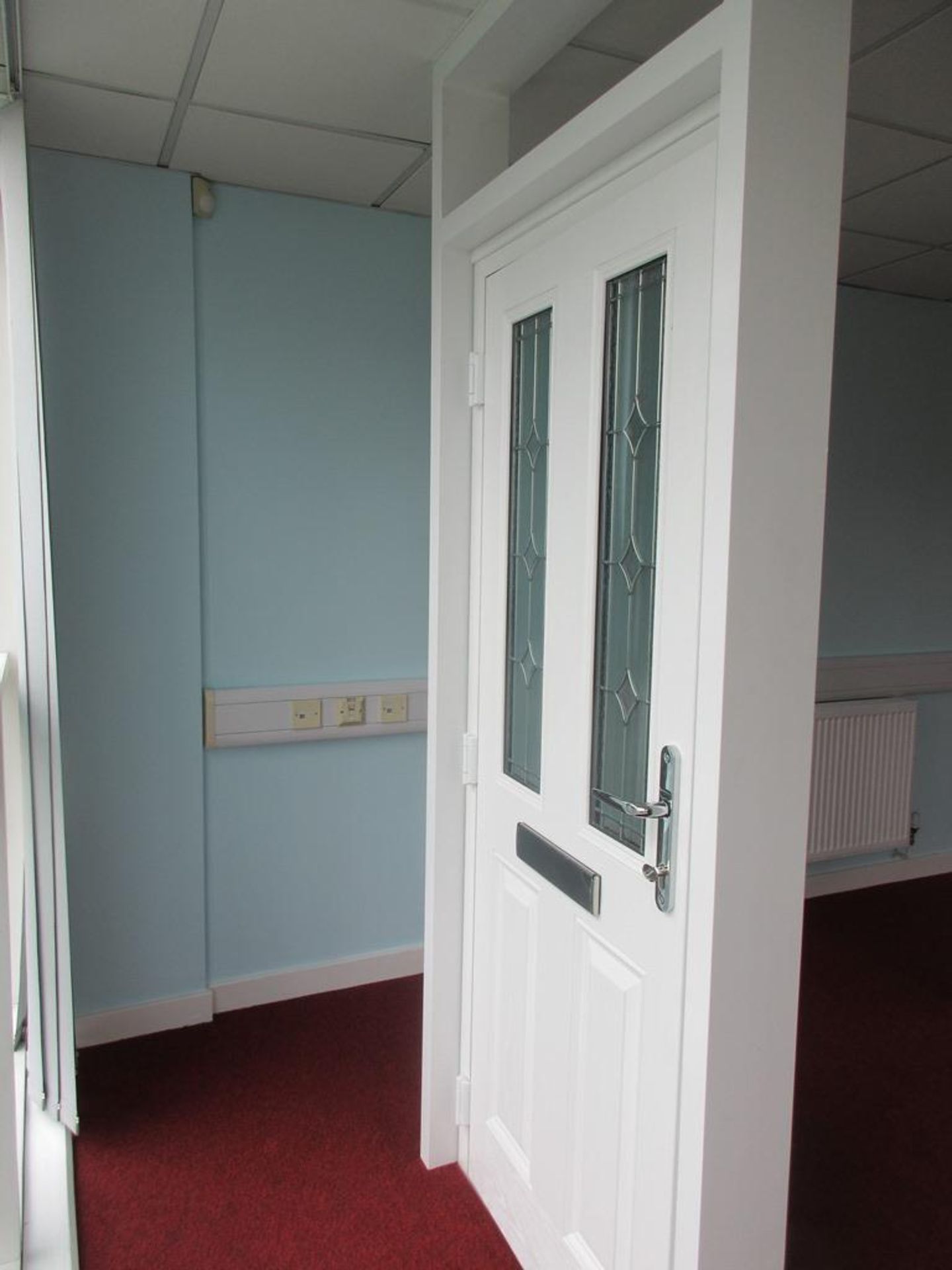 Composite showroom door - Image 2 of 3