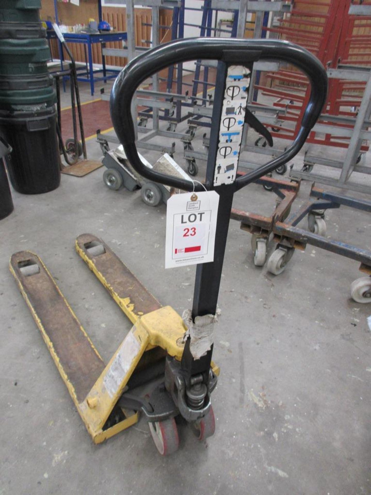 M25J Pallet truck