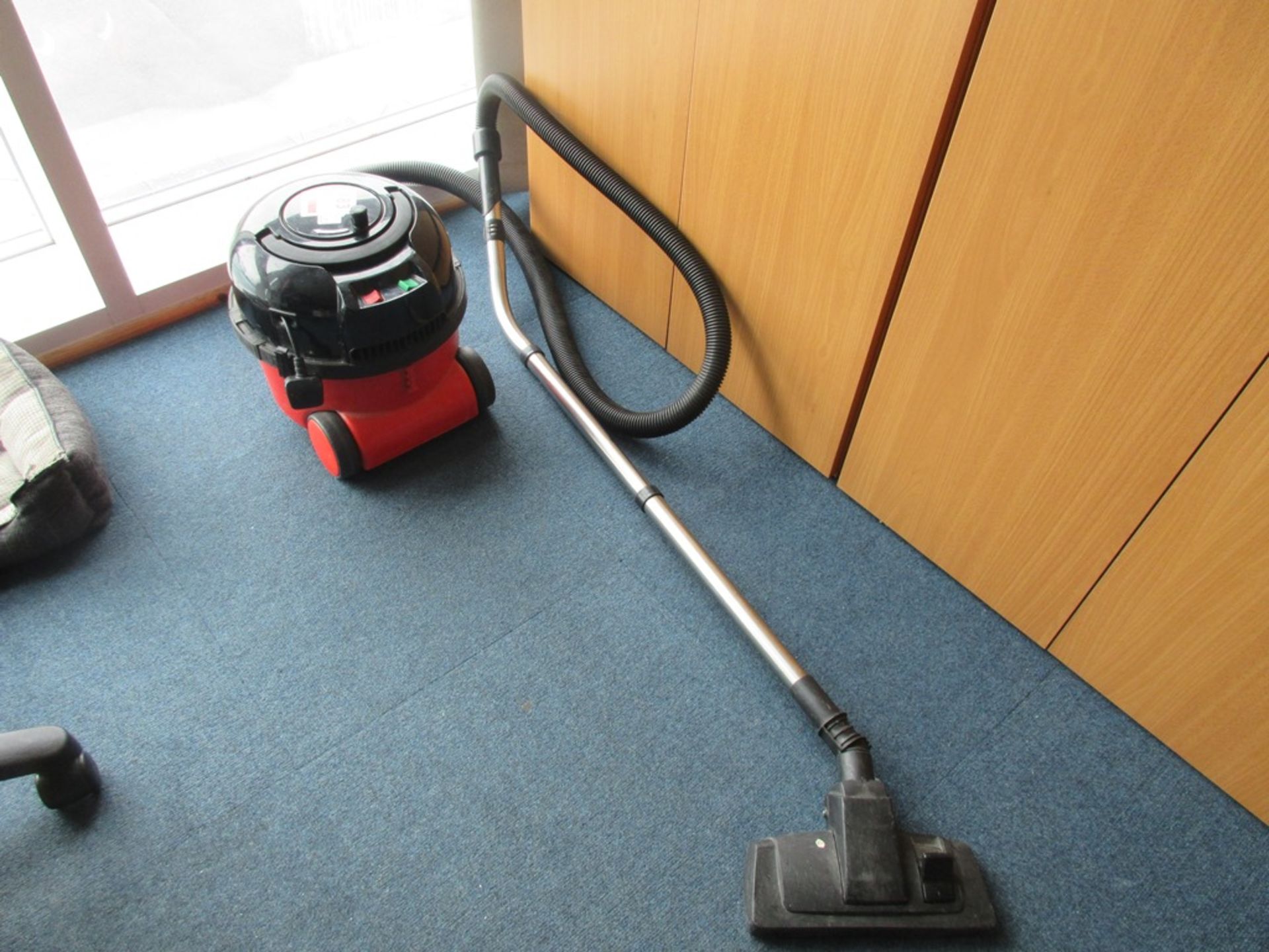 Henry Pneumatic vacuum cleaner