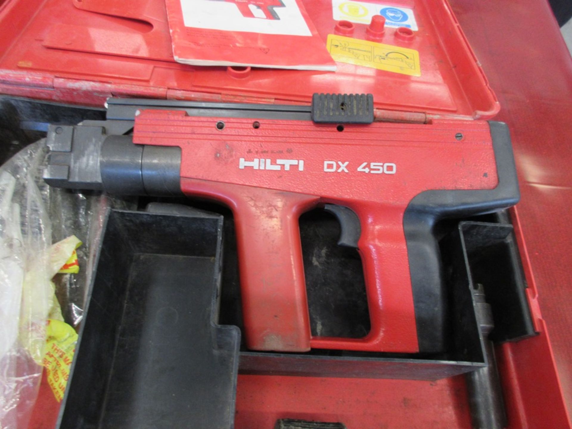 Hilti DX 450 Nail gun