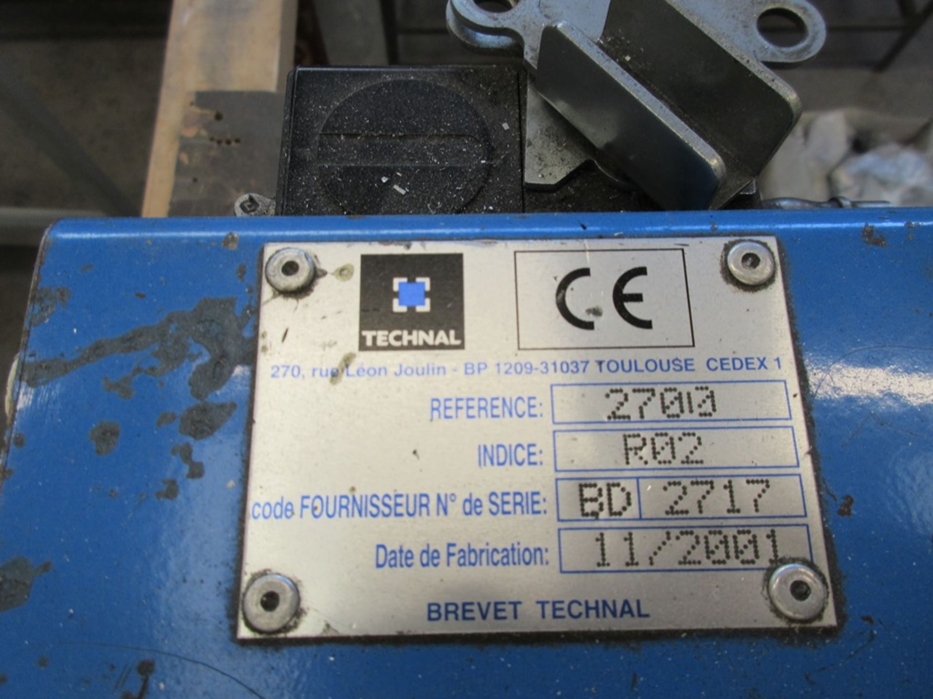Technal 2700 R02 Pneumatic press (2001) - Image 4 of 7