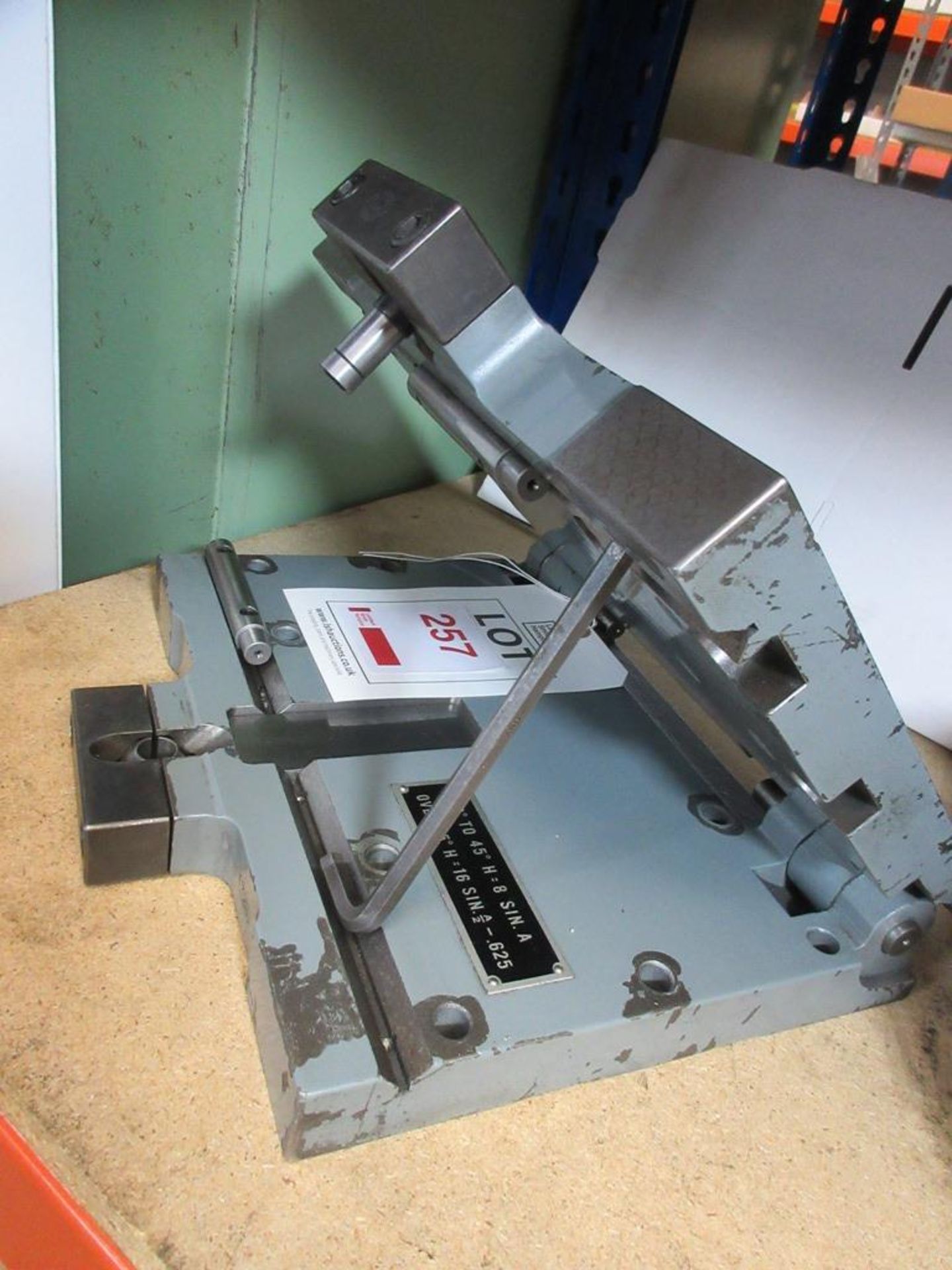 Moore Tools Sine table - Image 2 of 3