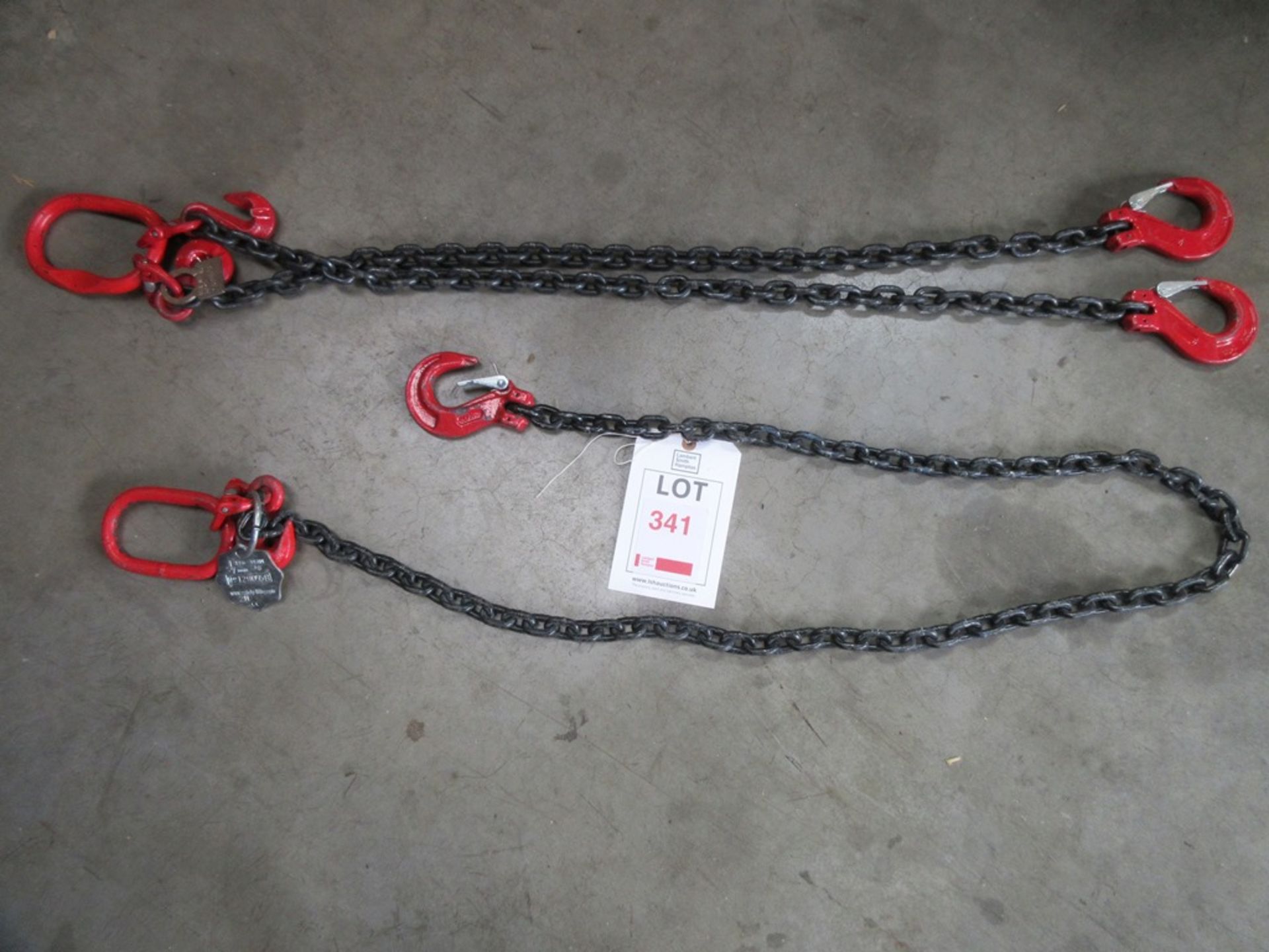 Two lifting chains