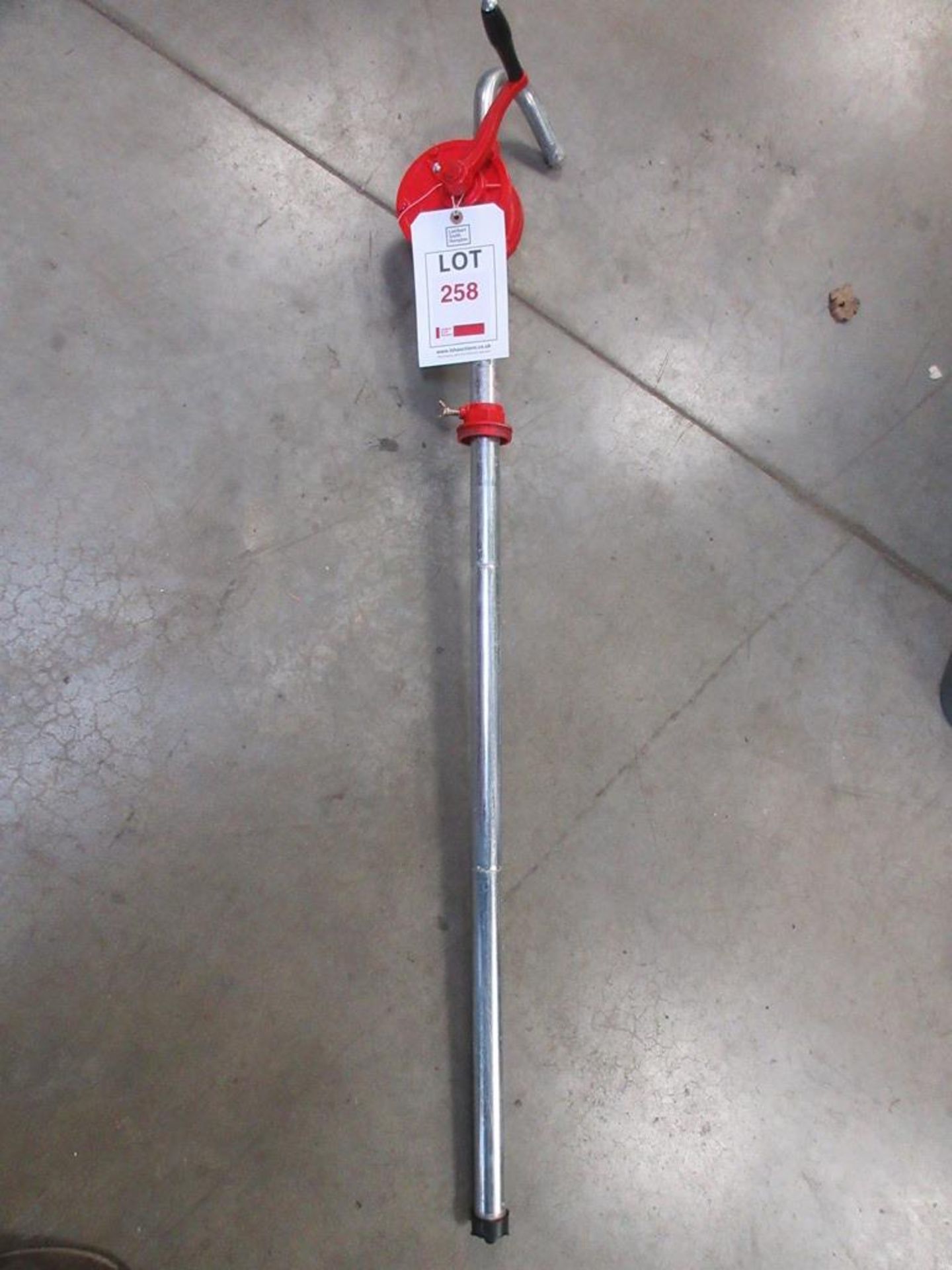 Oil barrel hand pump