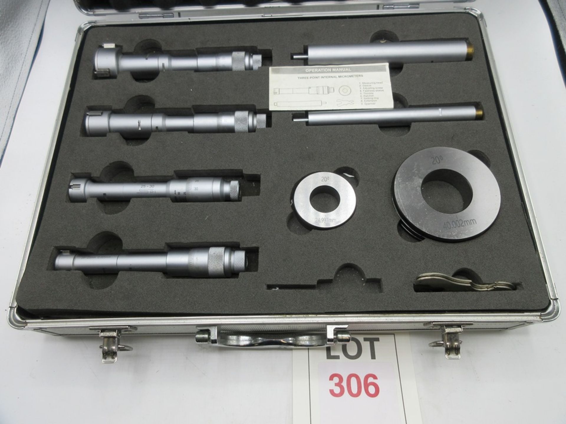3 point internal micrometer set 20 to 50mm