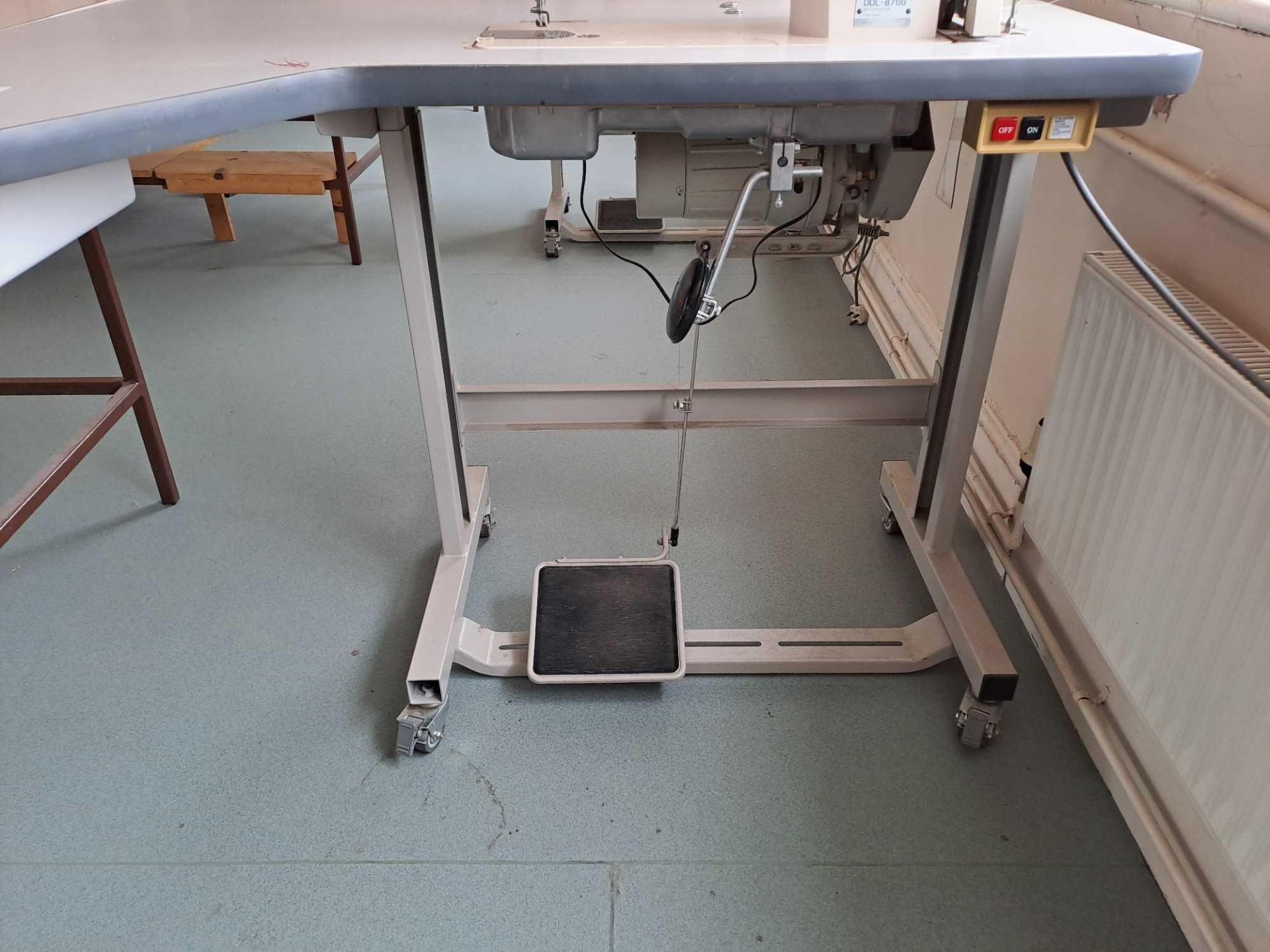 Juki DDL-8700 Sewing Machine - Image 4 of 5