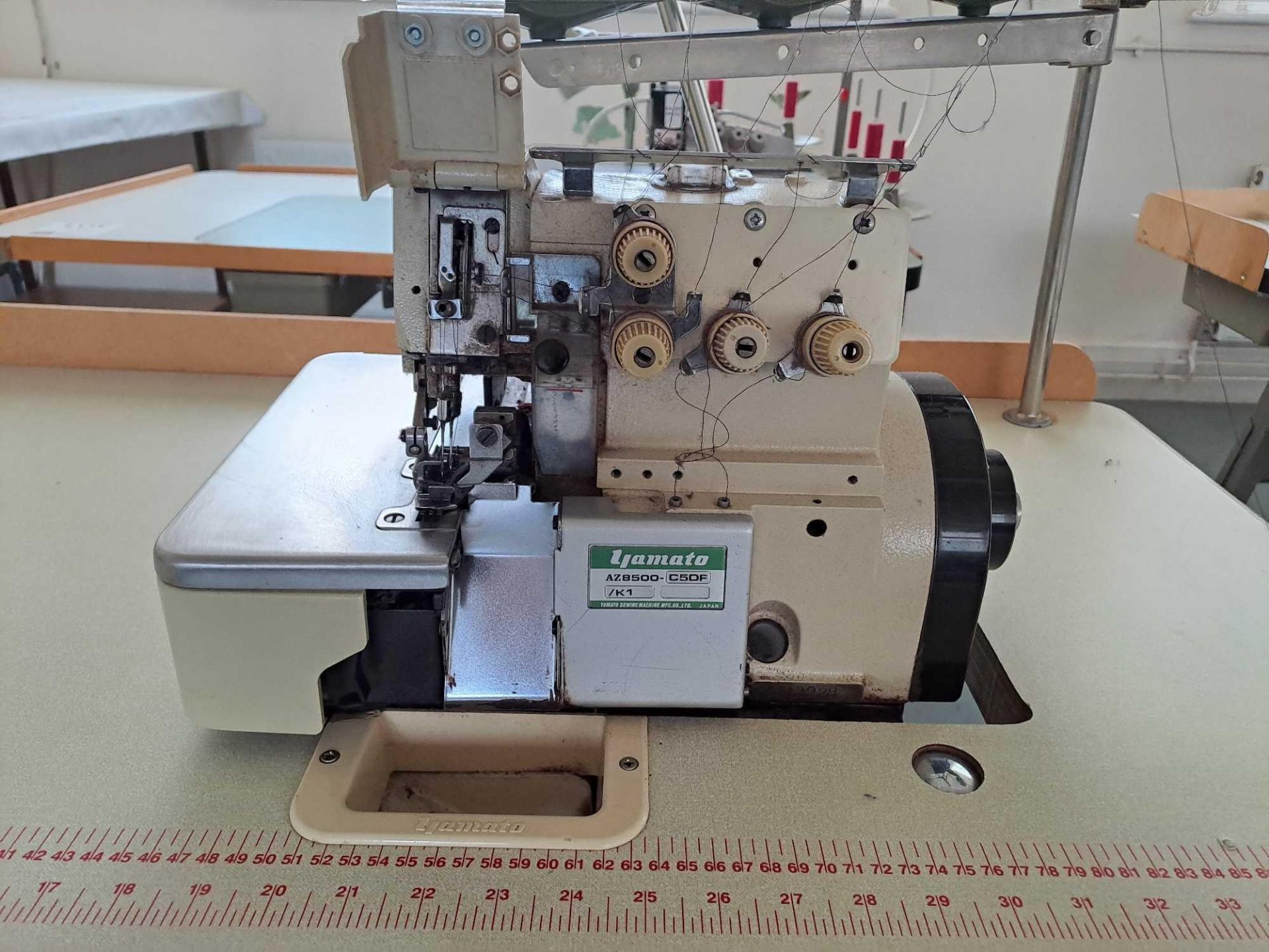 Yamoto AZ8500-C5DF/K1 Overlocker Sewing Machine - Image 2 of 5