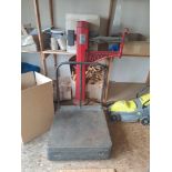 Avery type 486 CC 5 CWT weighing scales