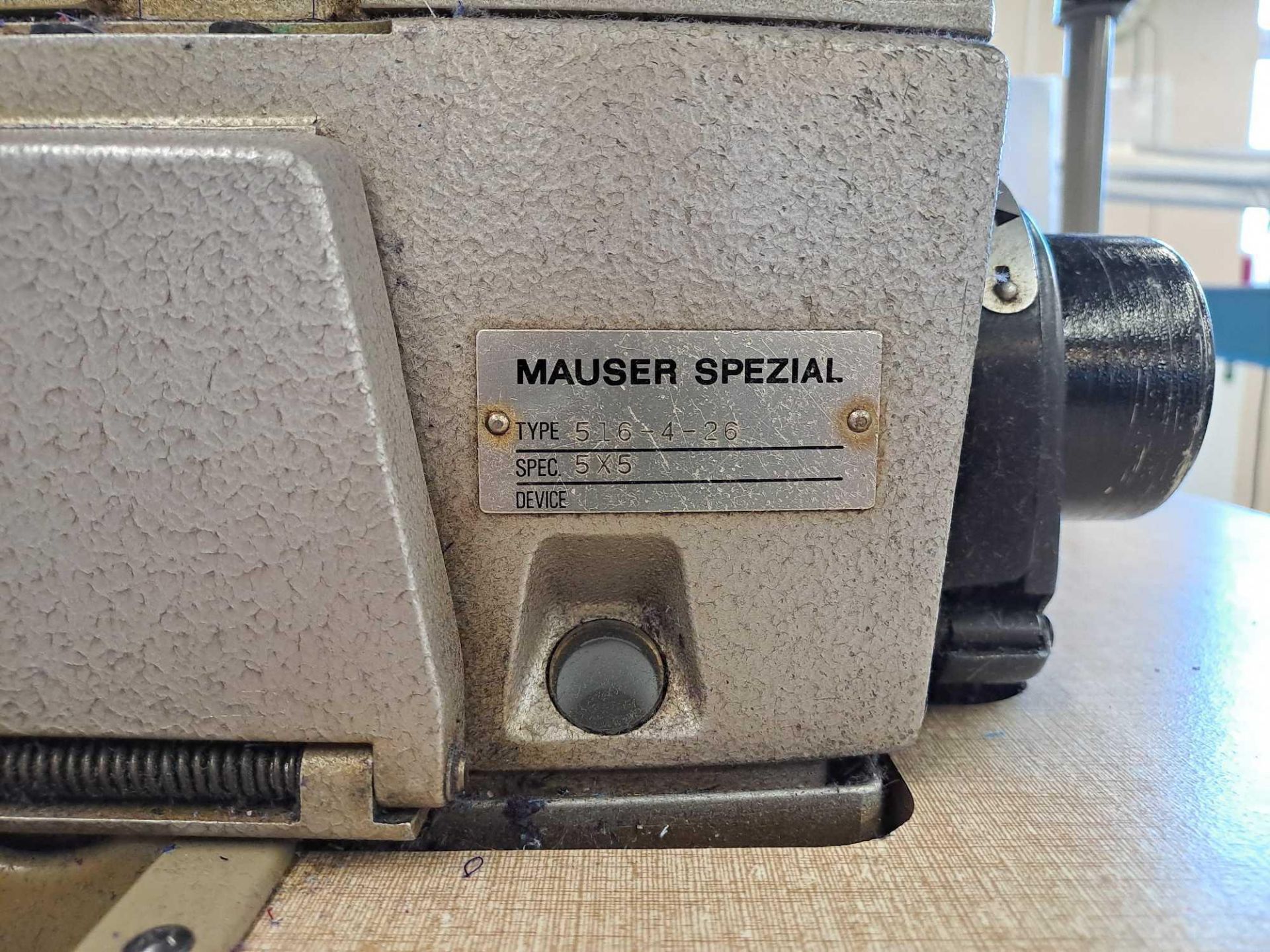 Mauser Spezial 516-4-27 Overlocker Sewing Machine - Image 3 of 5
