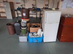 Assorted lot to include fridge freezer