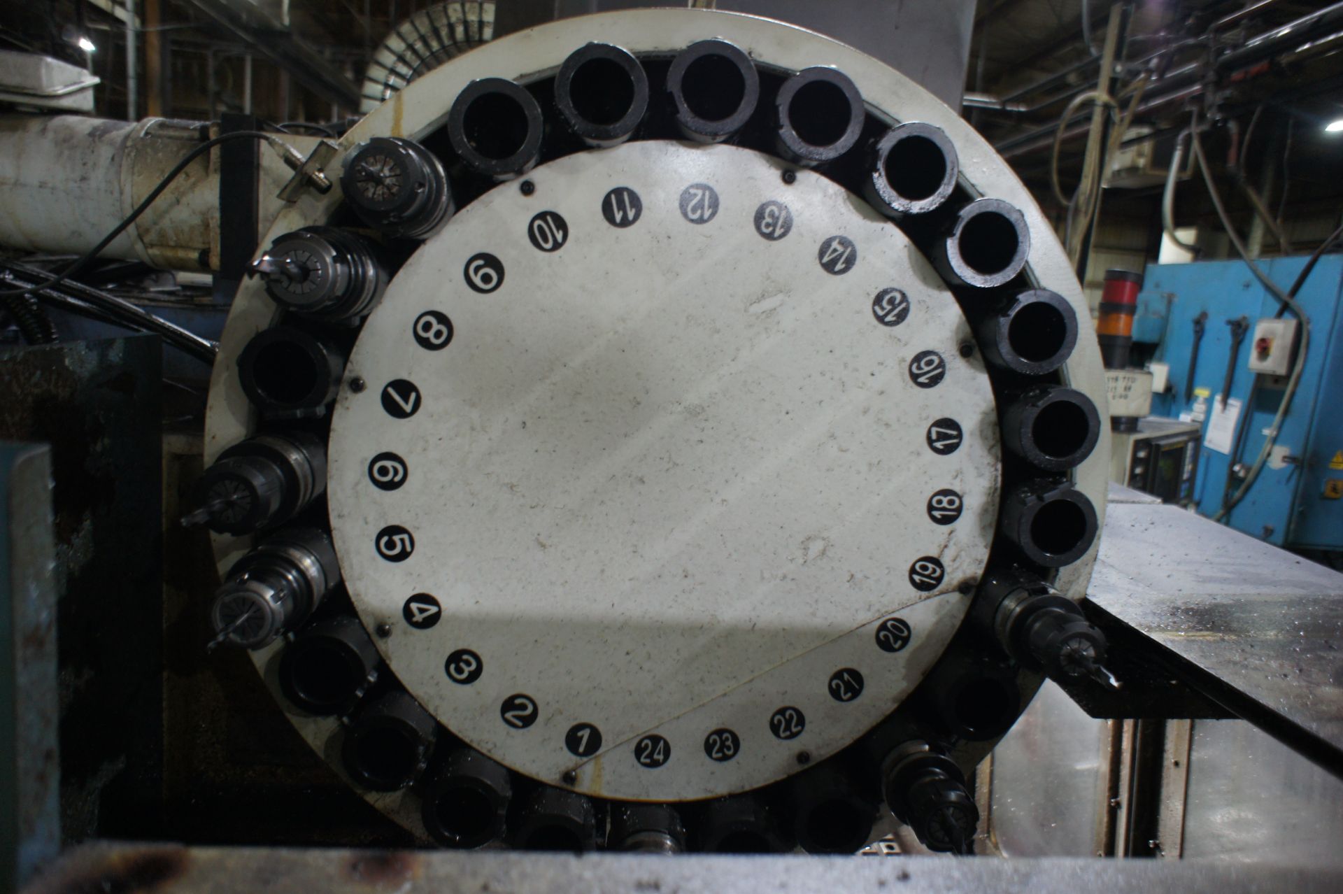 LITZ Heavy Industry Ltd LV2FSRB4 CNC machining centre, 24-position auto tool changer with Fanuc O- - Bild 8 aus 10