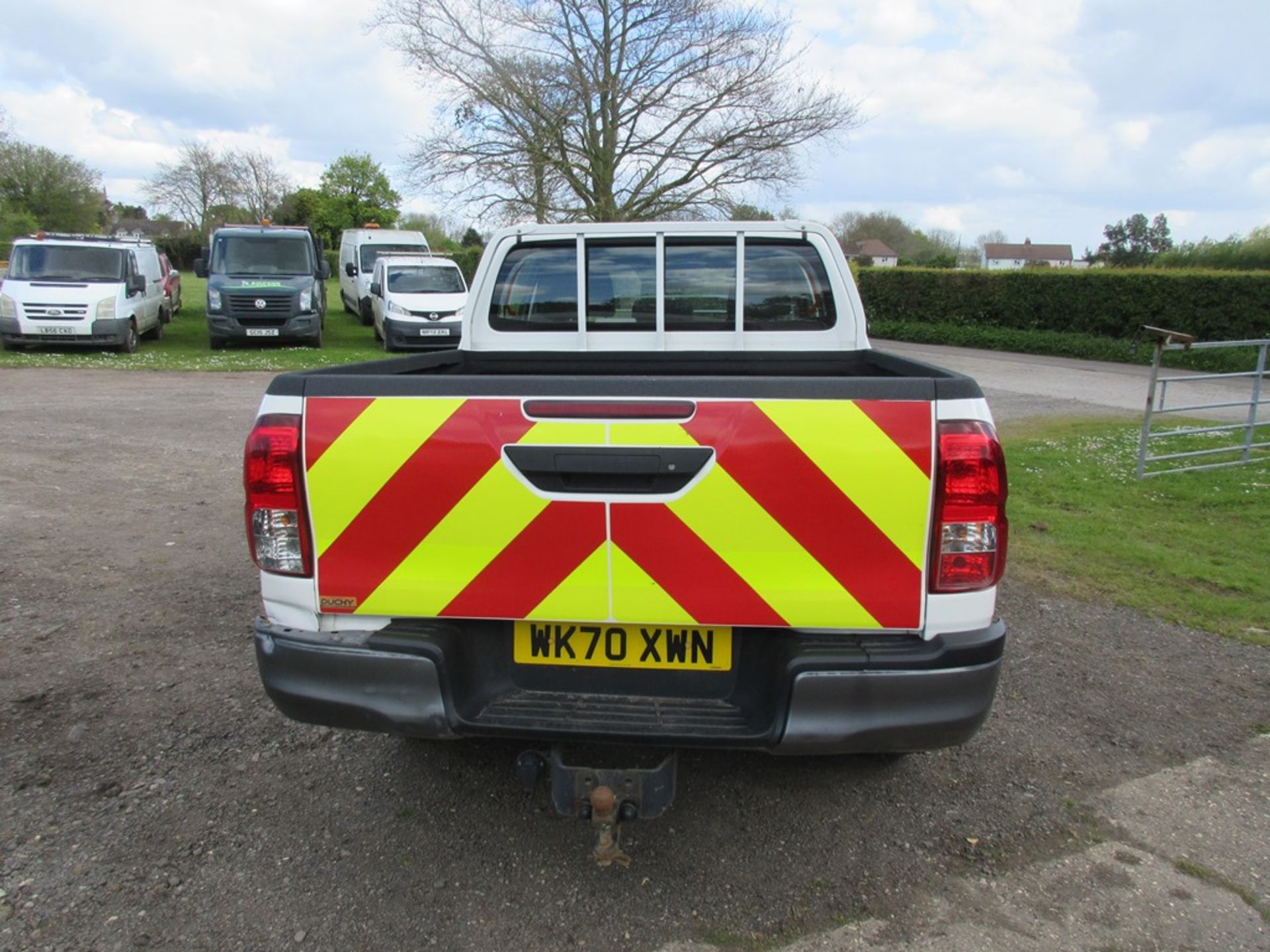 Toyota Hilux Active 2.4D-4D 4Wd Double Cab pickup, 147bhp (19/01/2021) - Image 6 of 18
