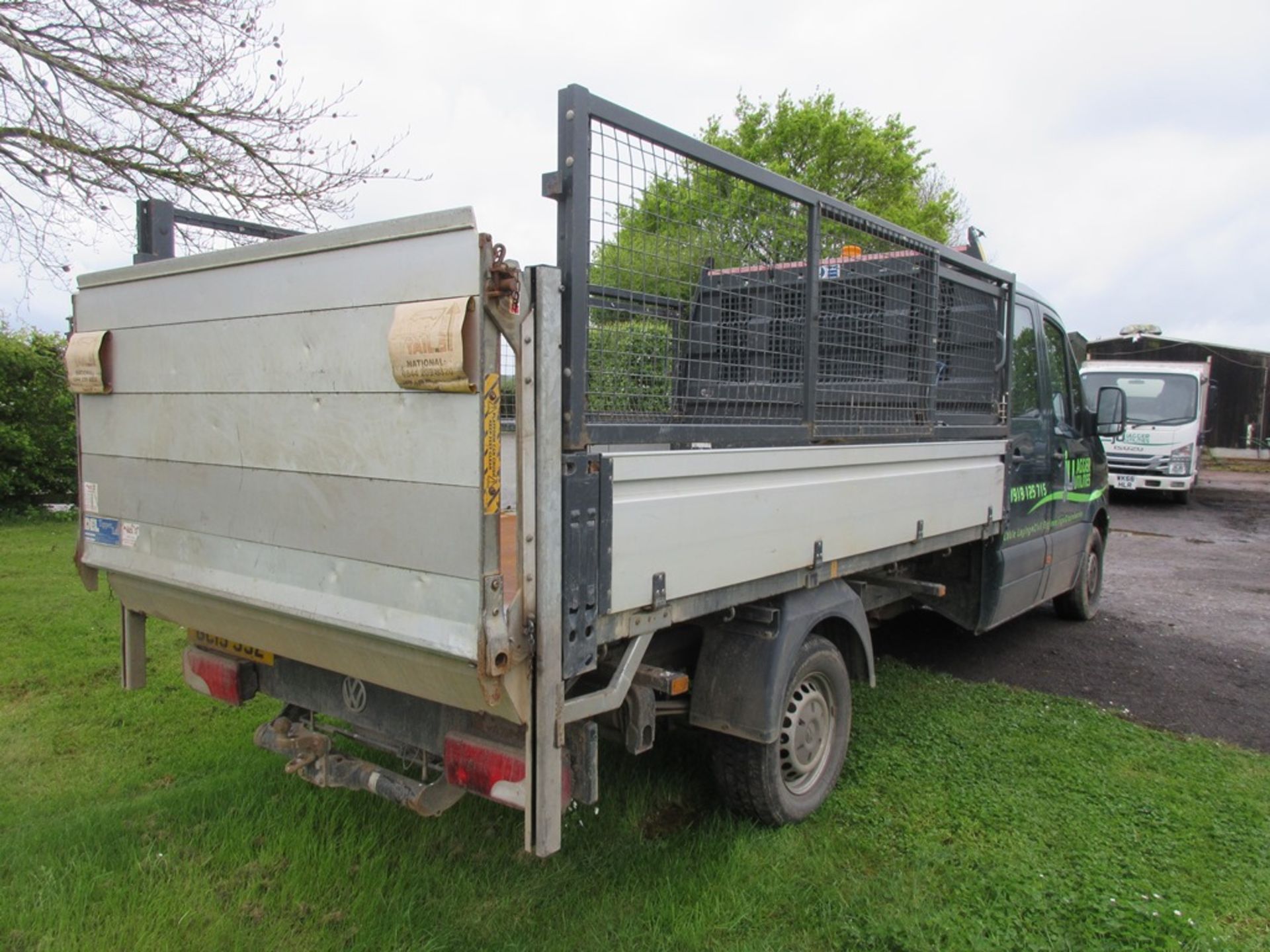 Volkswagen Crafter CR35 2.0 TDI LWB dropside, 107bhp (13/08/2015) - Image 4 of 19