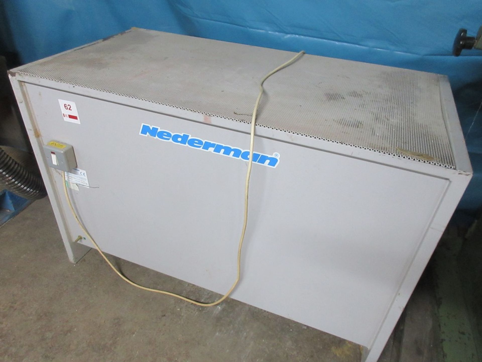 Nedermann filter bench (2003)