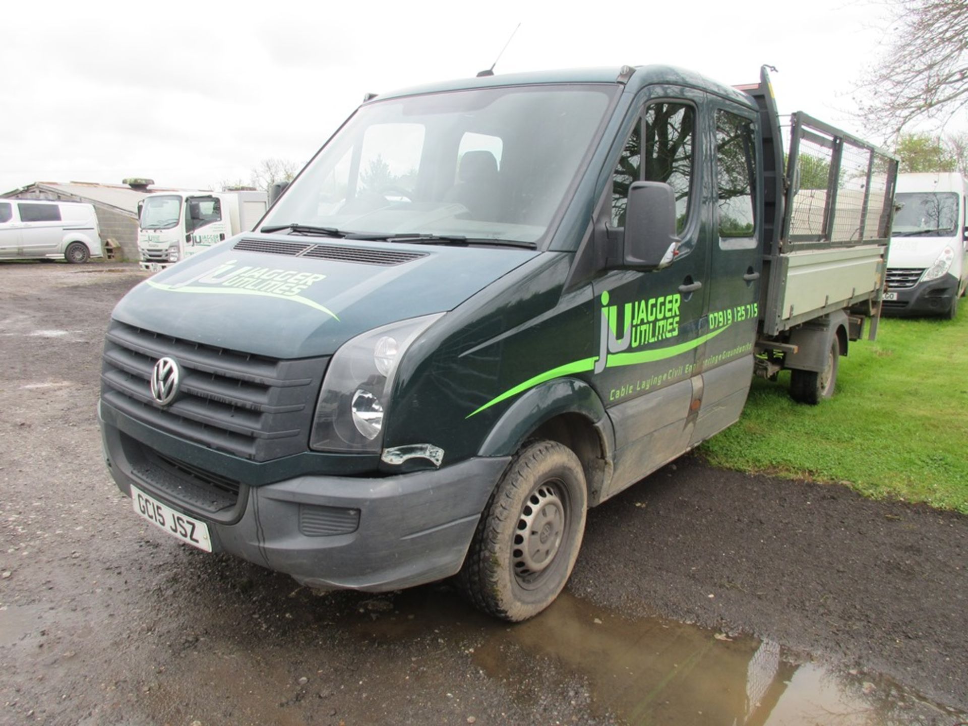 Volkswagen Crafter CR35 2.0 TDI LWB dropside, 107bhp (13/08/2015) - Image 2 of 19