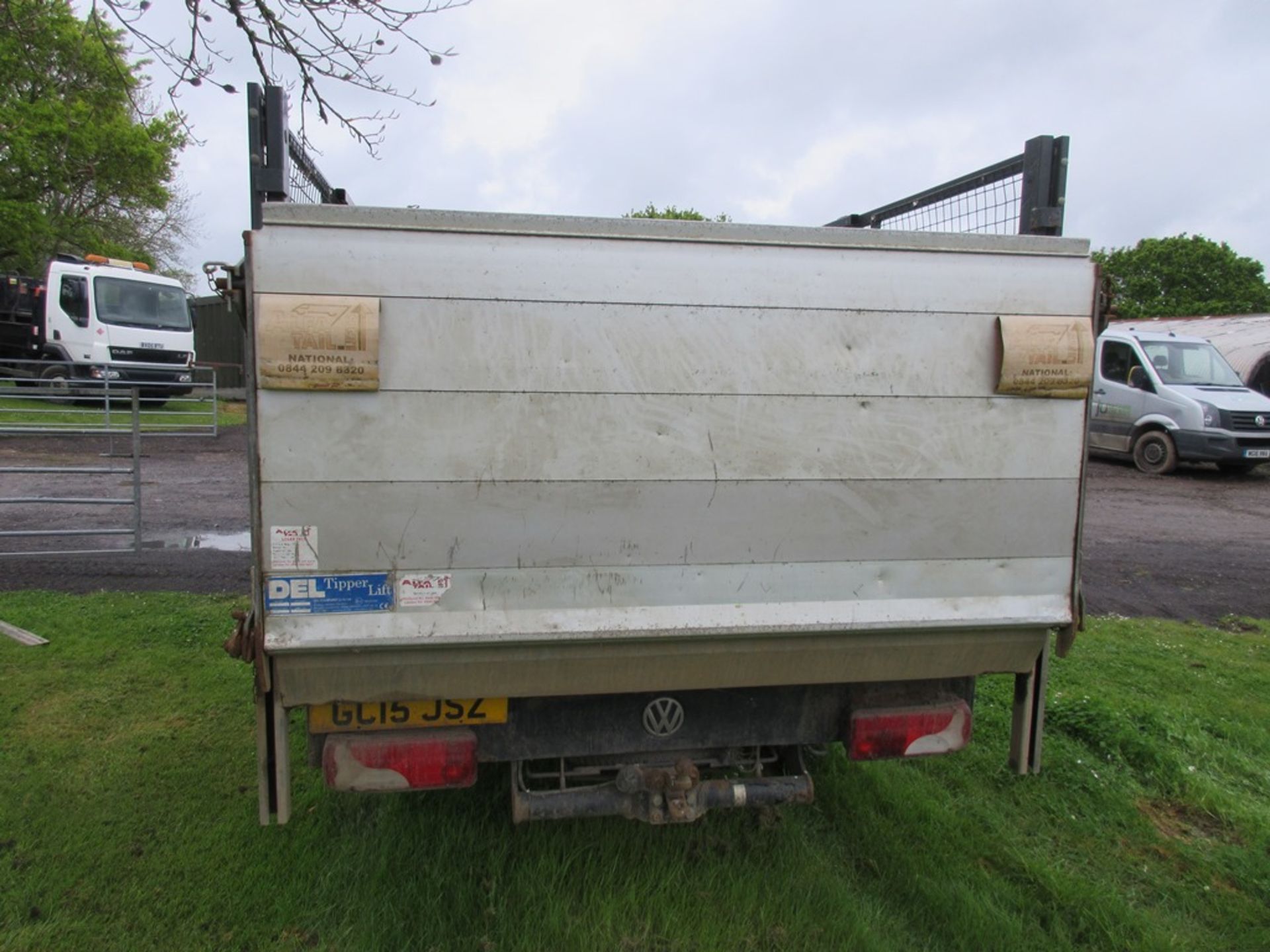 Volkswagen Crafter CR35 2.0 TDI LWB dropside, 107bhp (13/08/2015) - Image 6 of 19