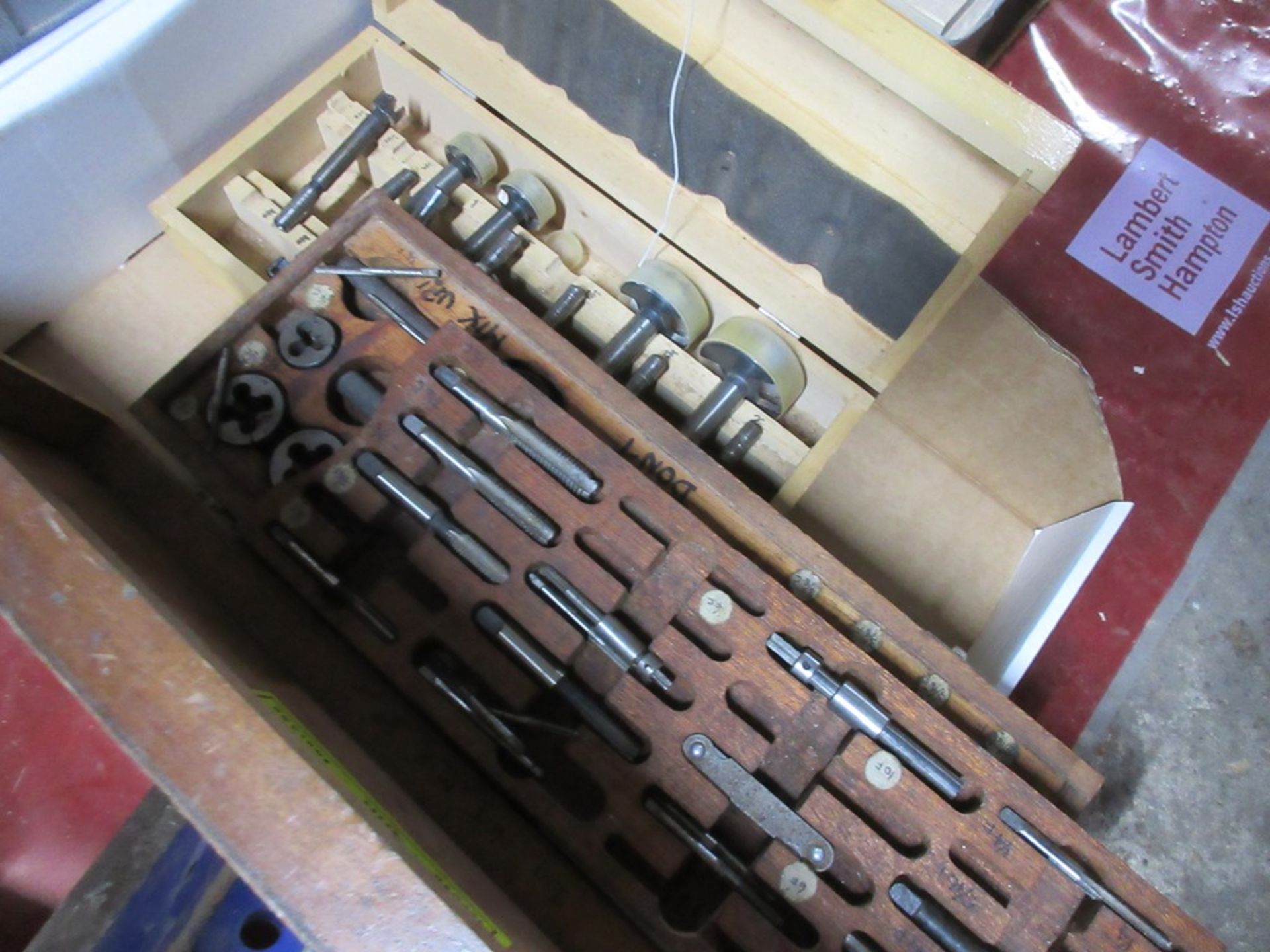 Part tap and die set, part wood cutters - Image 2 of 3
