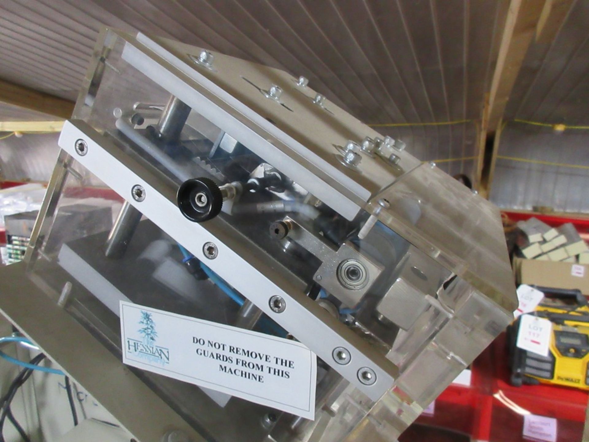 Micro Pneumatics VB1 vertical micro louvre cutter - Image 3 of 6